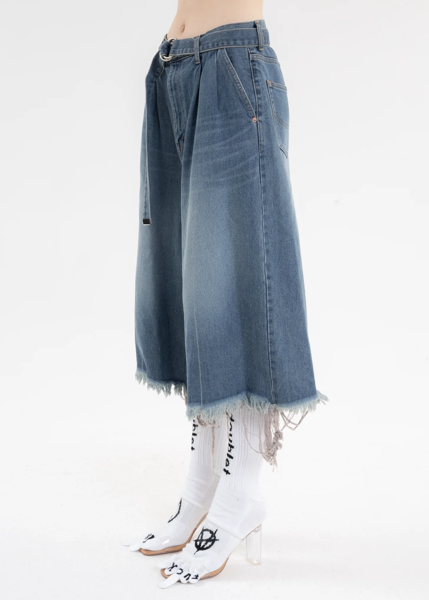 Indigo RECYCLE DENIM CUT-OFF WIDE PANTS - Image 2