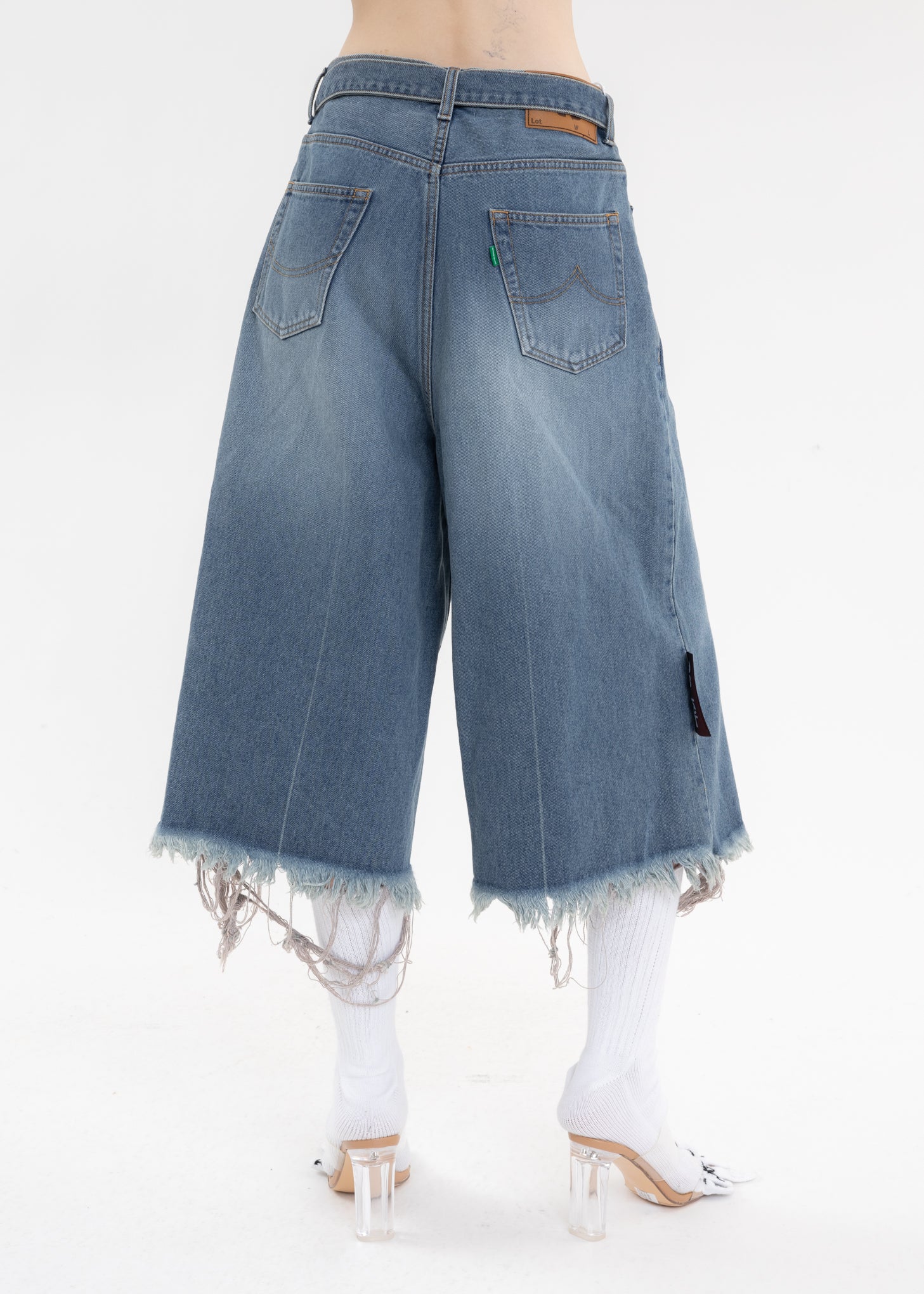 Indigo RECYCLE DENIM CUT-OFF WIDE PANTS - Image 3