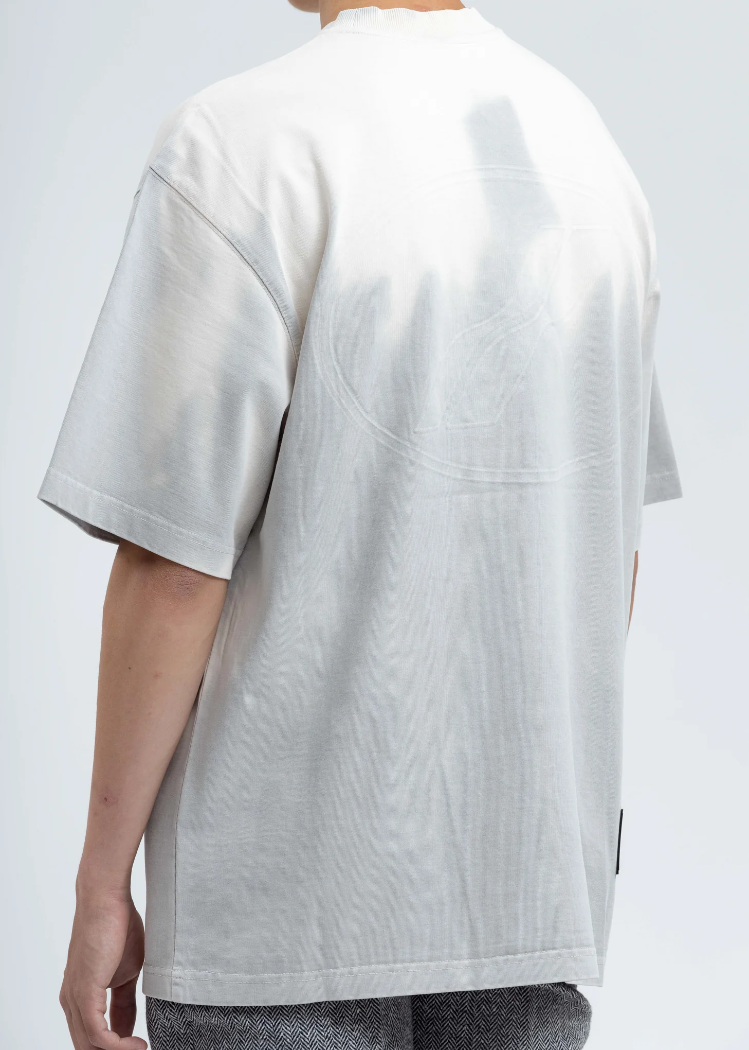 Ivory Thermo Sensitive Polar Bear T-Shirt - Image 5