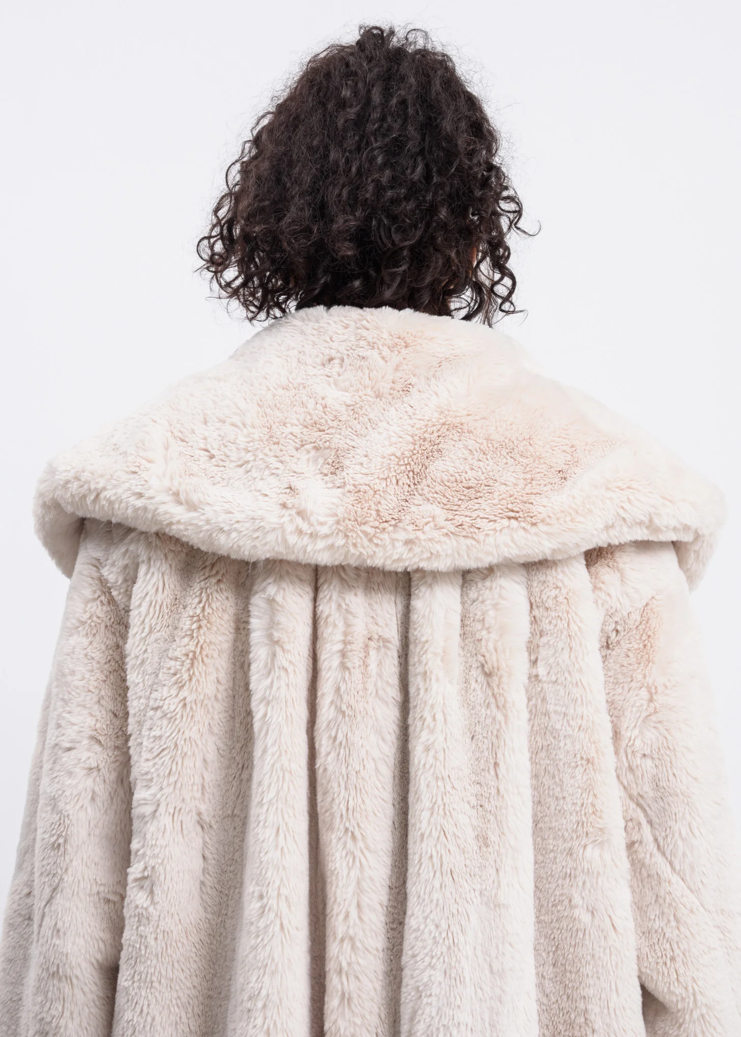 Ivory Faux Fur Coat - Image 6