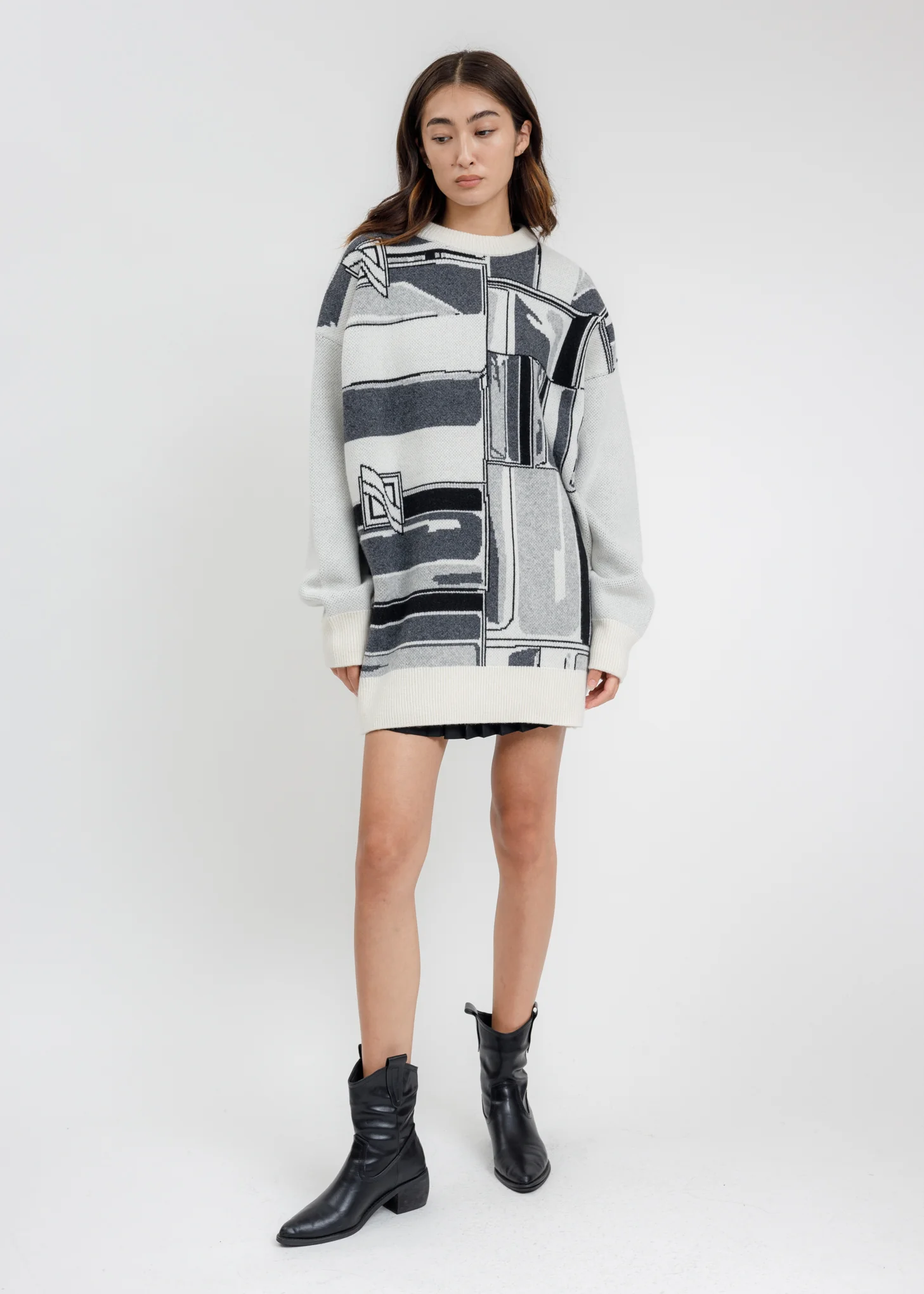 Ivory Flat Chain Graphic Jacquard Sweater - Image 5