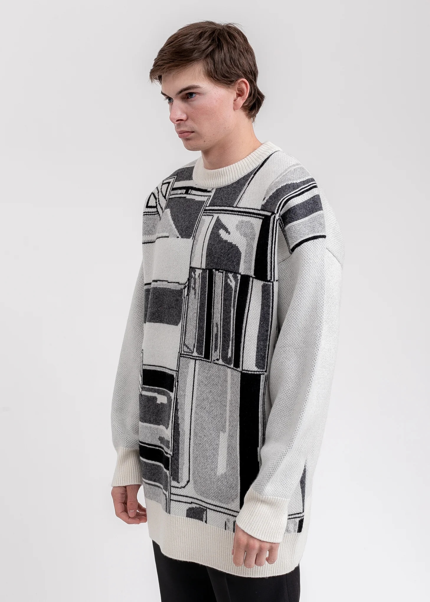 Ivory Flat Chain Graphic Jacquard Sweater - Image 3