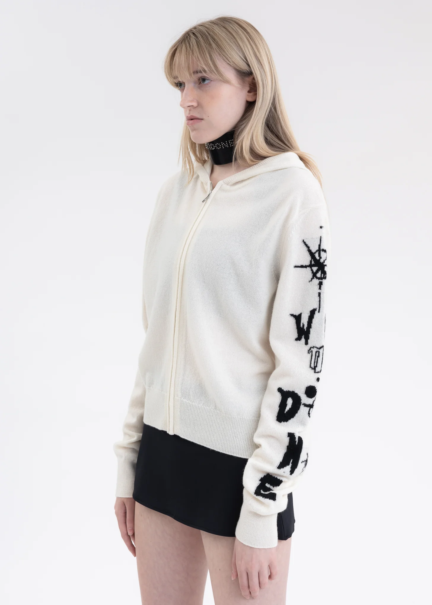 IVORY HEART GRAPHIC FITTED CASHMERE CARDIGAN - Image 3