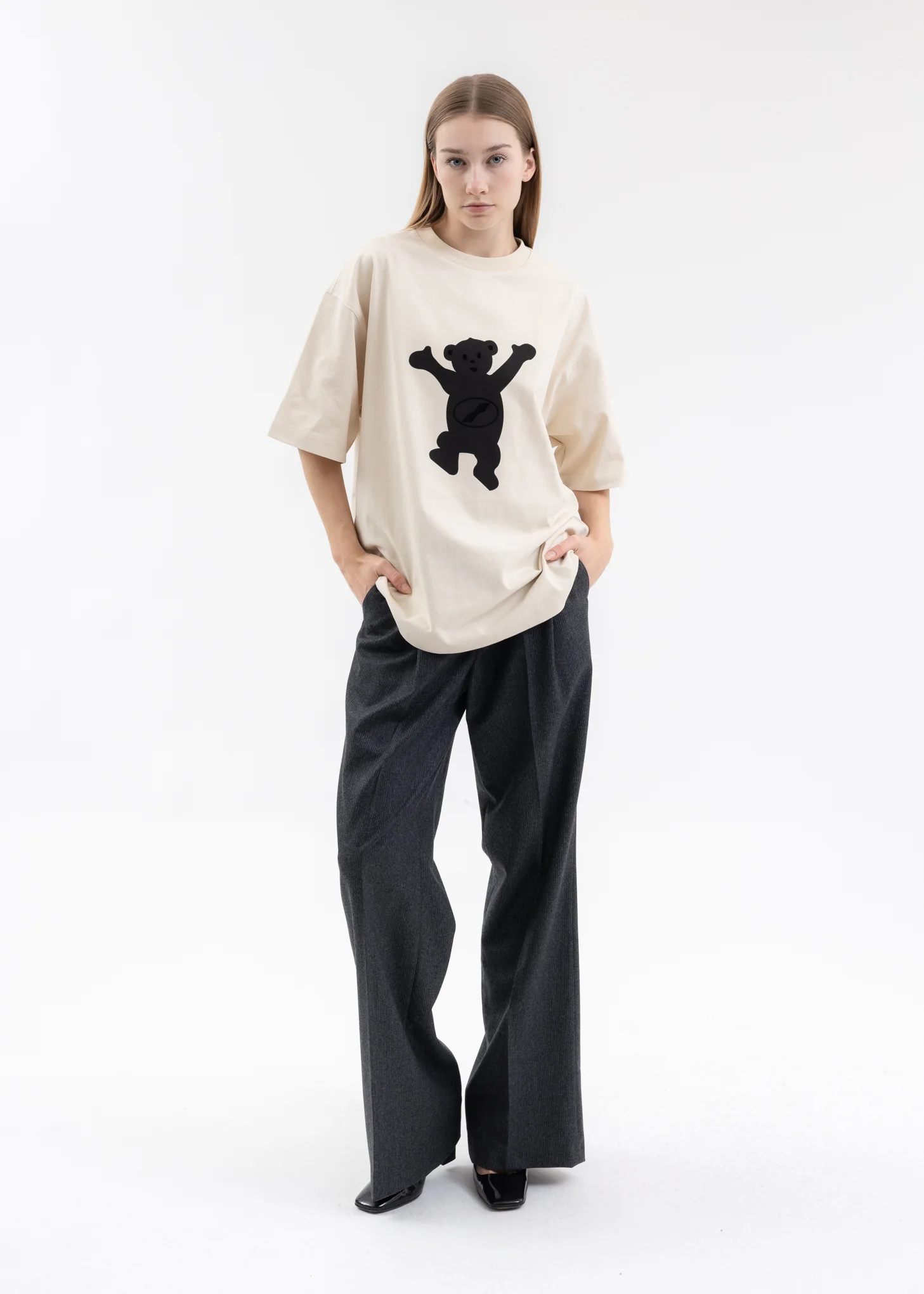 IVORY LOGO TEDDY T-SHIRT - Image 5