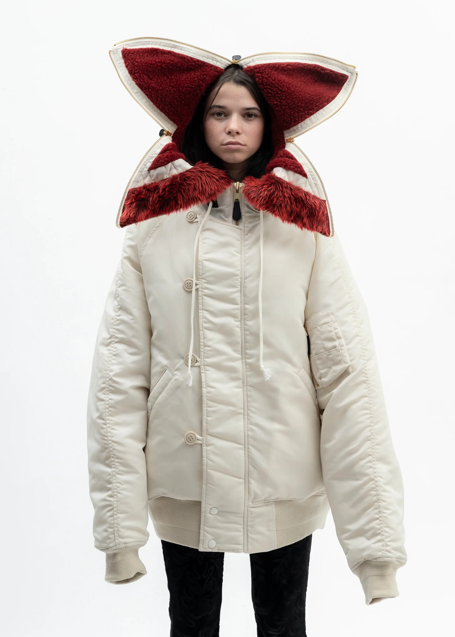 IVORY PETAL MOUTH HOOD BOMBER JACKET
