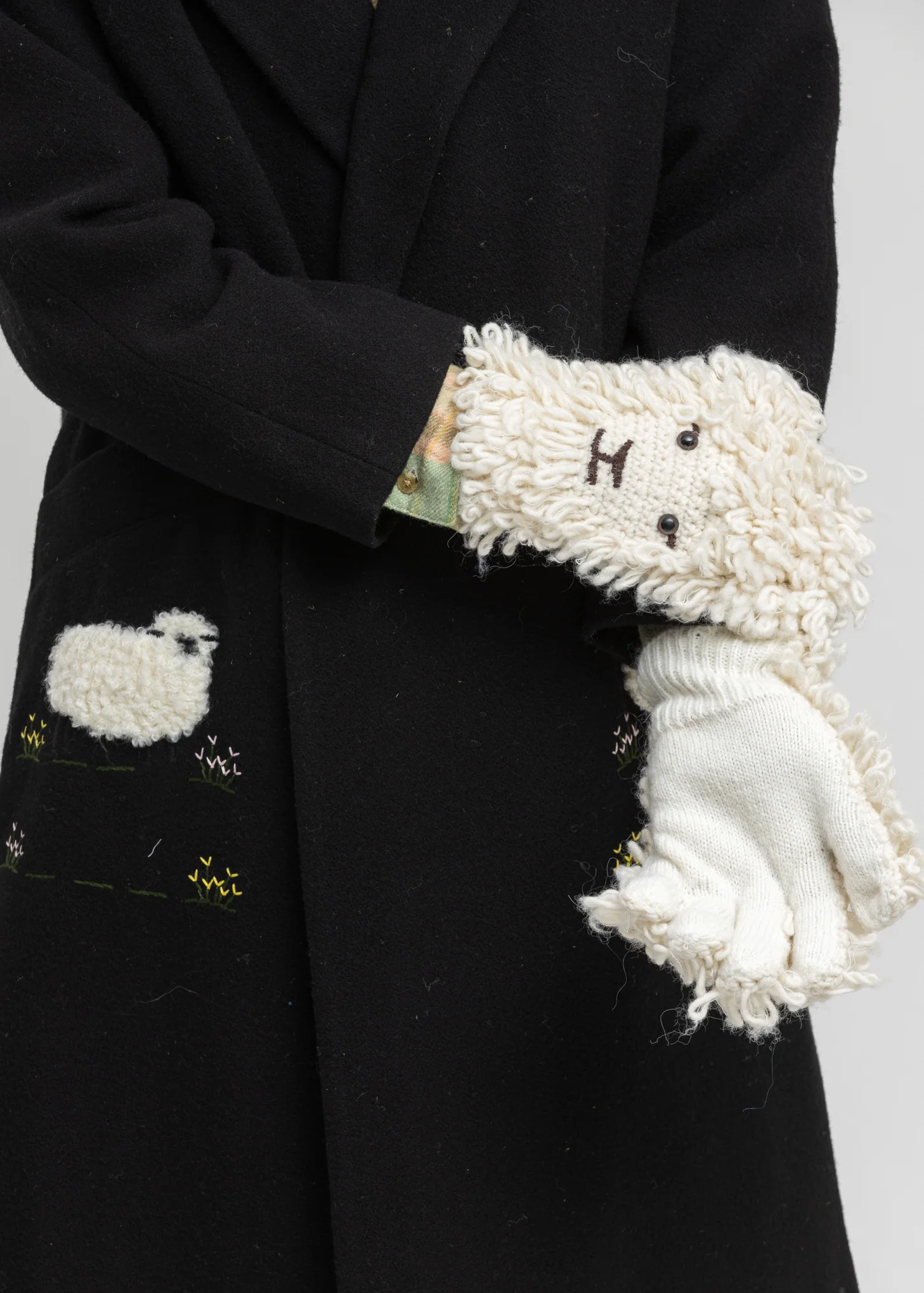 Ivory Sheep Face Gloves - Image 2