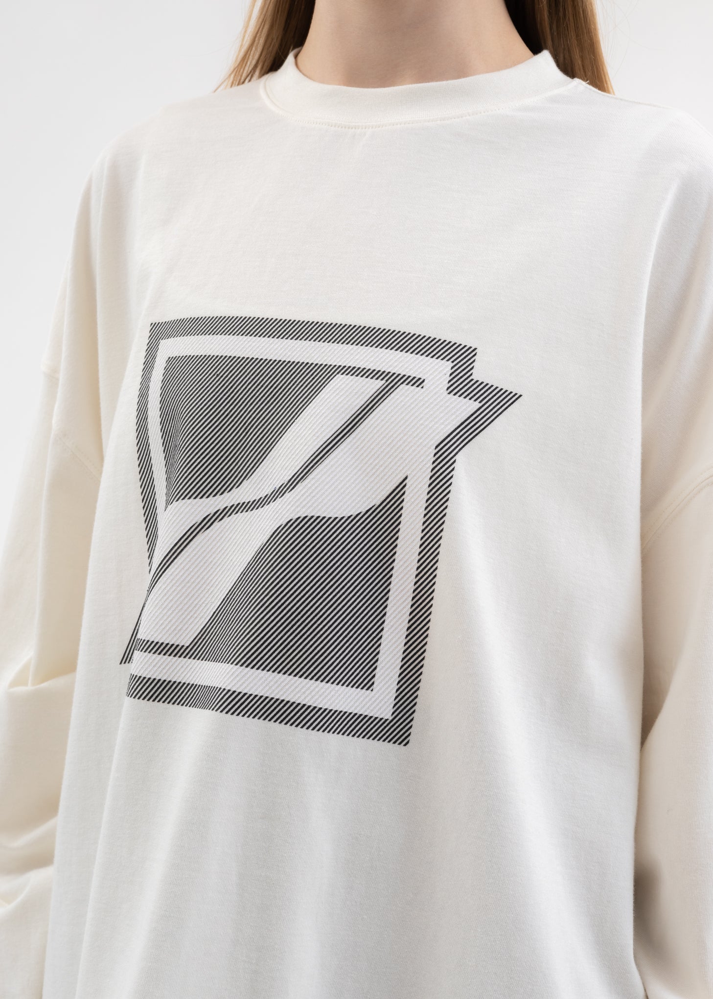 IVORY SQUARE LOGO LONG-SLEEVED T-SHIRT - Image 2