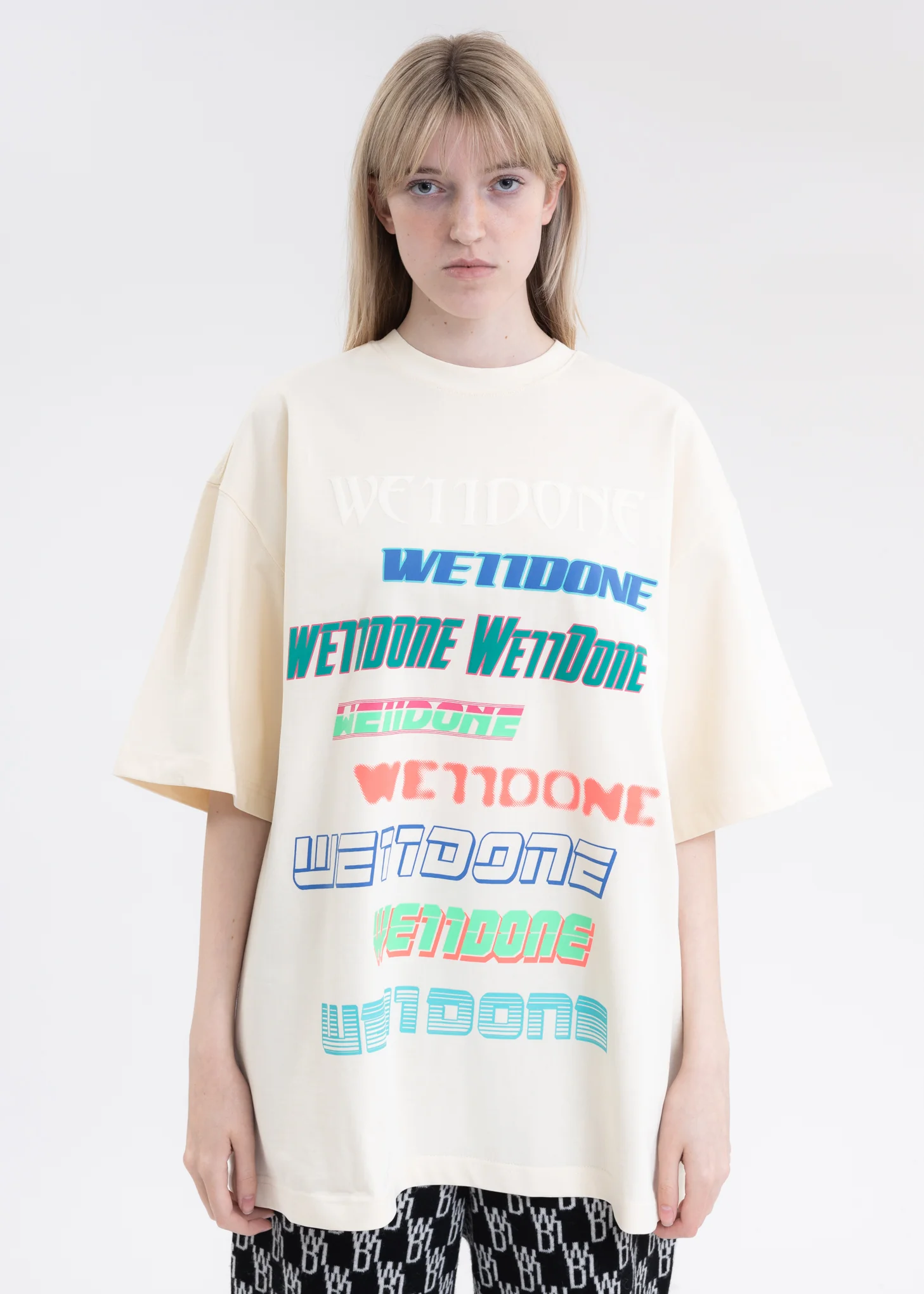 IVORY WE11DONE MULTI LOGO T-SHIRT