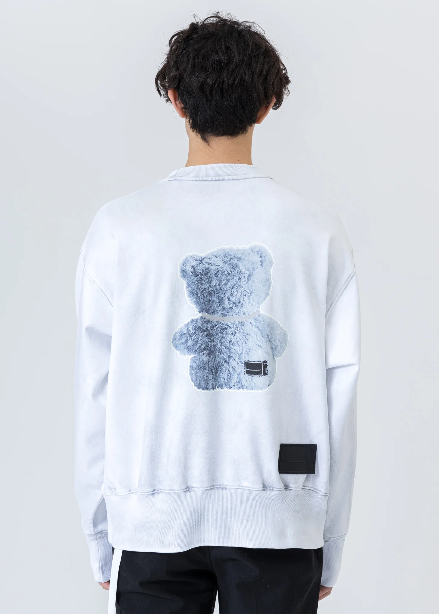 White Pearl Necklace Teddy Sweater (Reflect) - Image 4