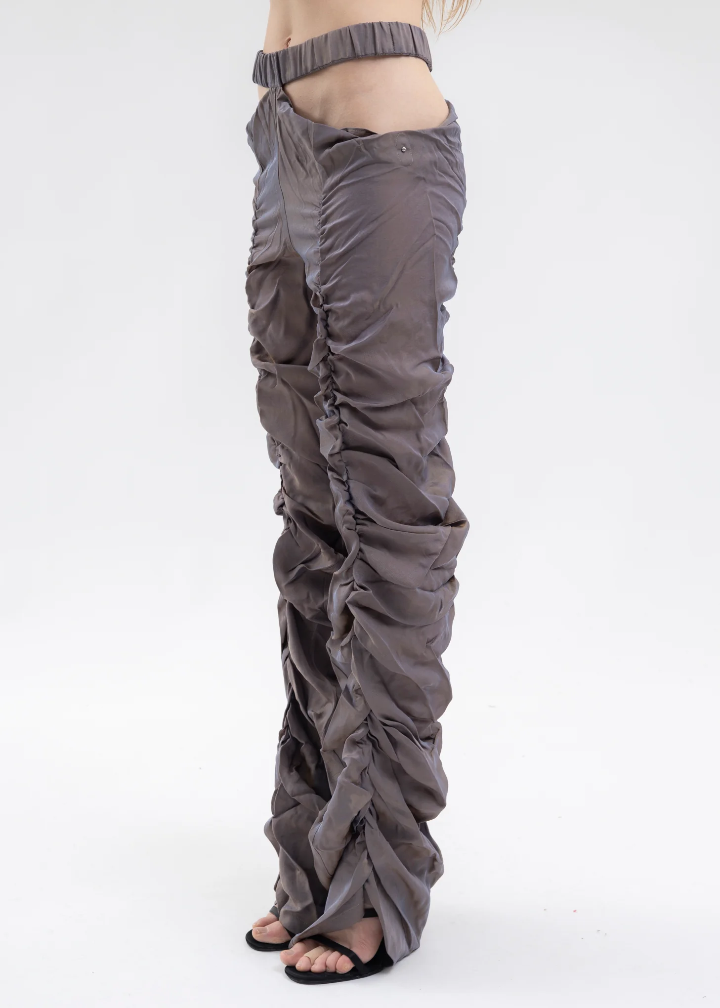 METALLIC LILAC PLEATED CUT-OUT PANTS - Image 3