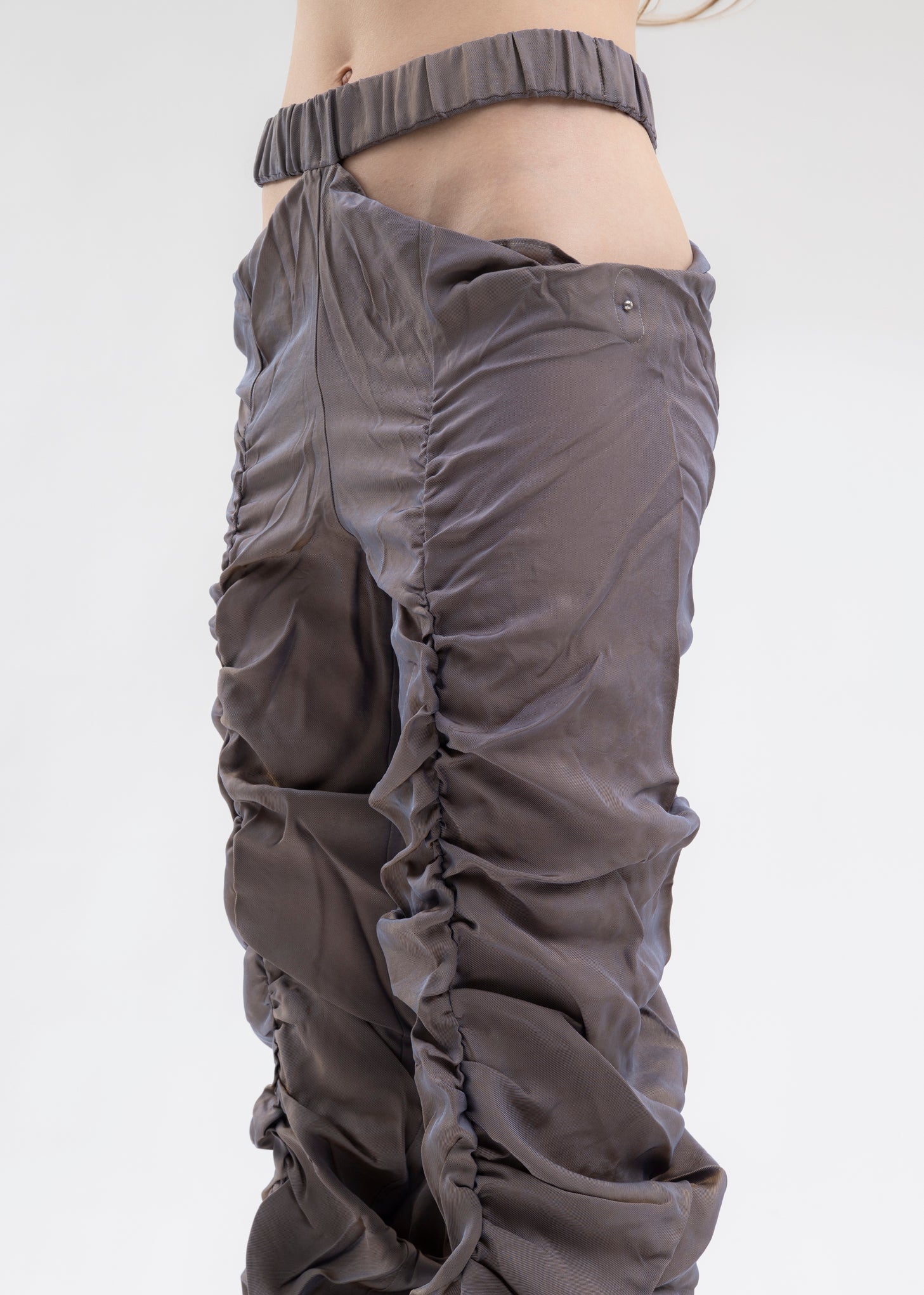 METALLIC LILAC PLEATED CUT-OUT PANTS - Image 4