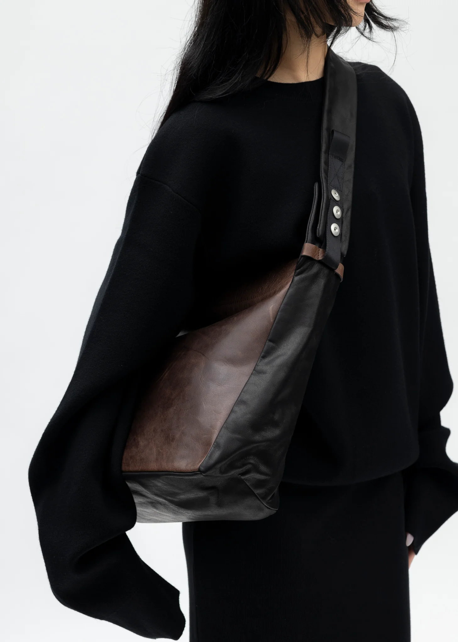 MIX OILY COW HIDE OSCAR BAG - Image 2