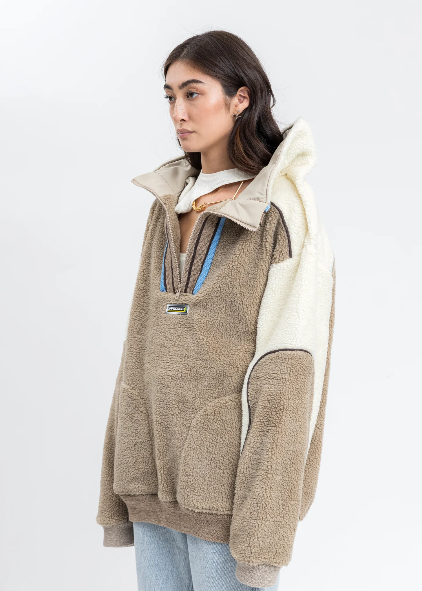 Multicolor Clip Shoulder Fleece Sweater - Image 3