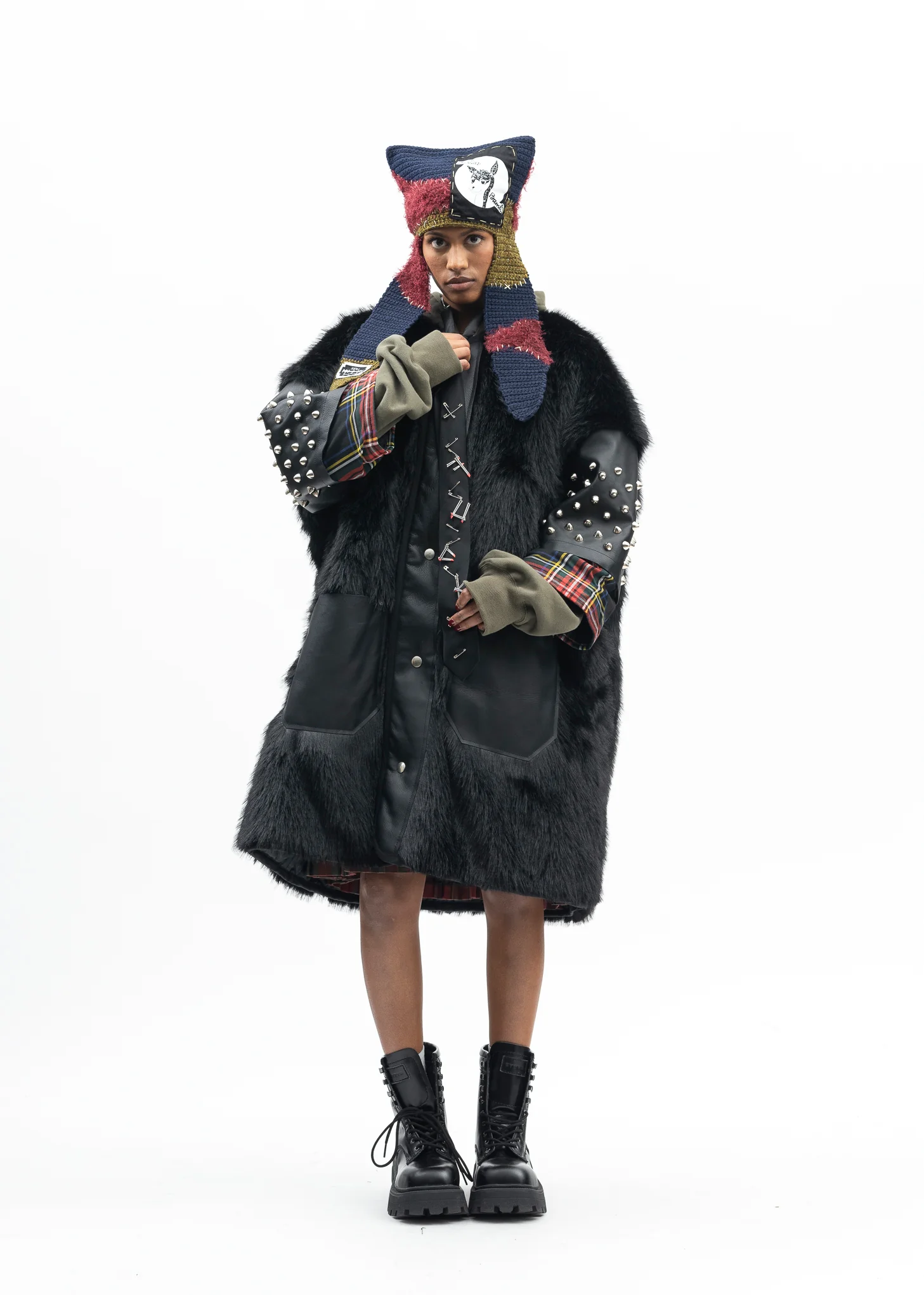 NAVY BLUE WHO KILLED BAMBI HAND KNIT BEANIE - Image 6