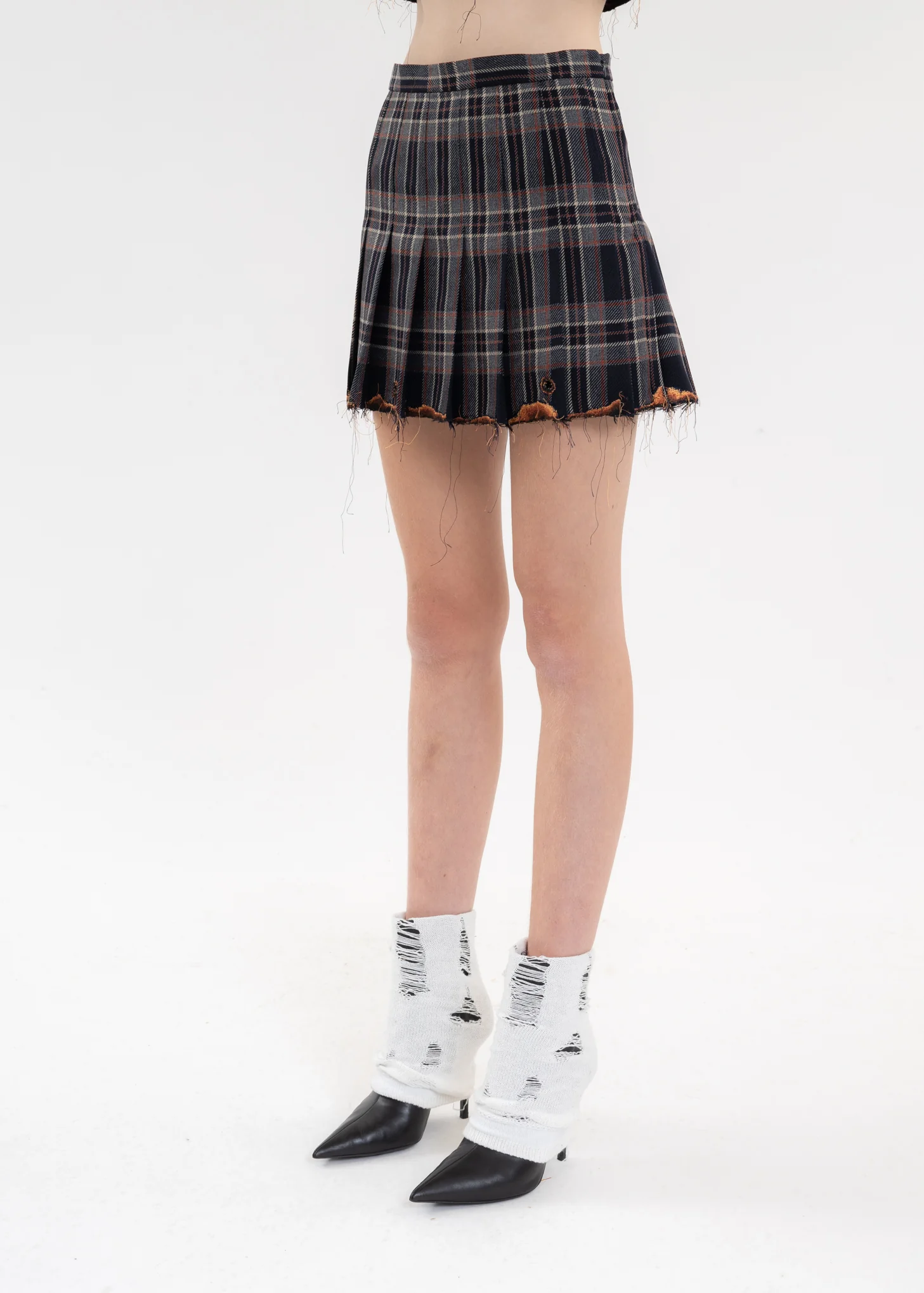 Navy BURNIG EMBROIDERY PLEATS SKIRT - Image 2