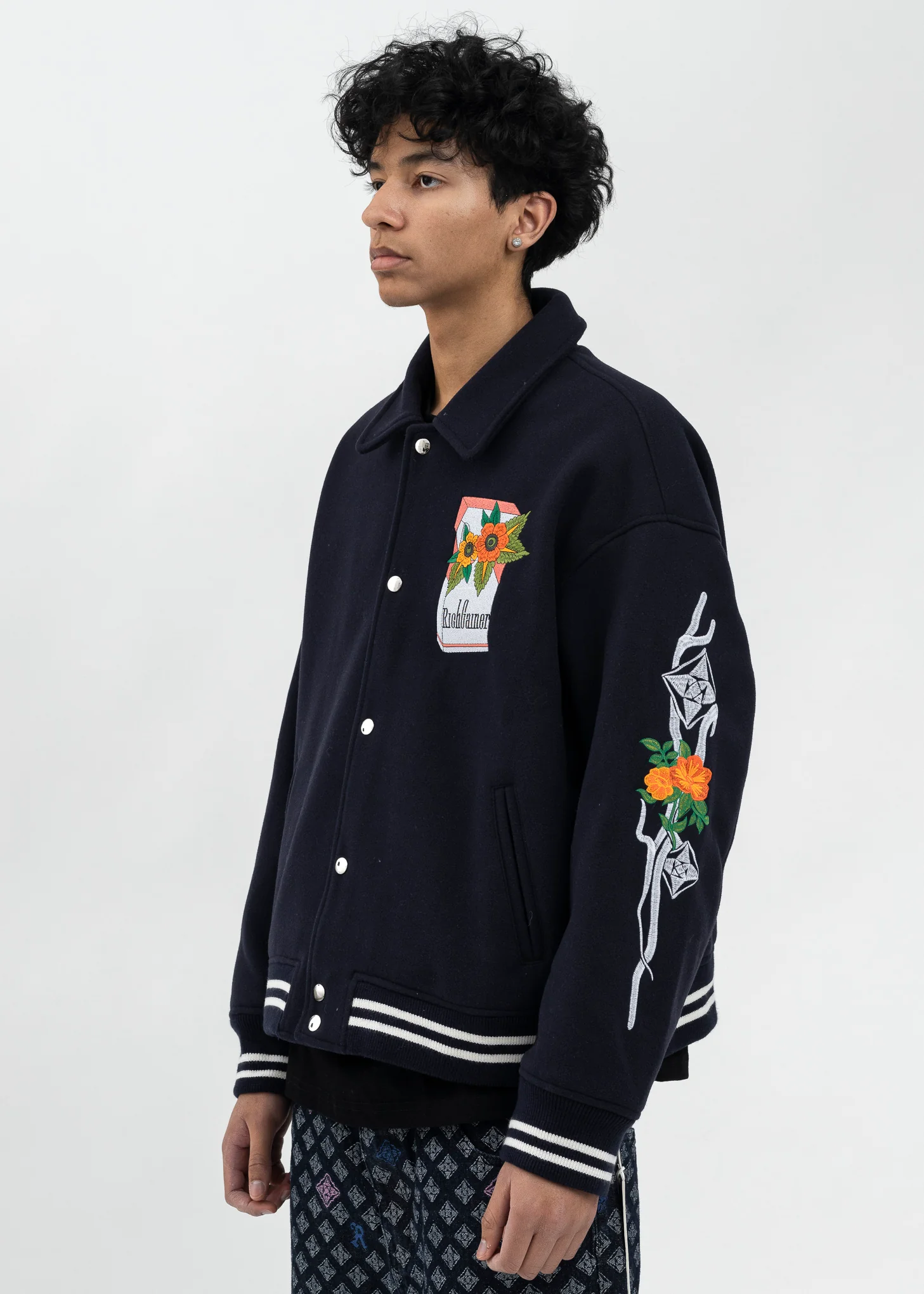 NAVY FLOWERS EMBROIDERY PATCHWORK  BOMBER JACKET - Image 3