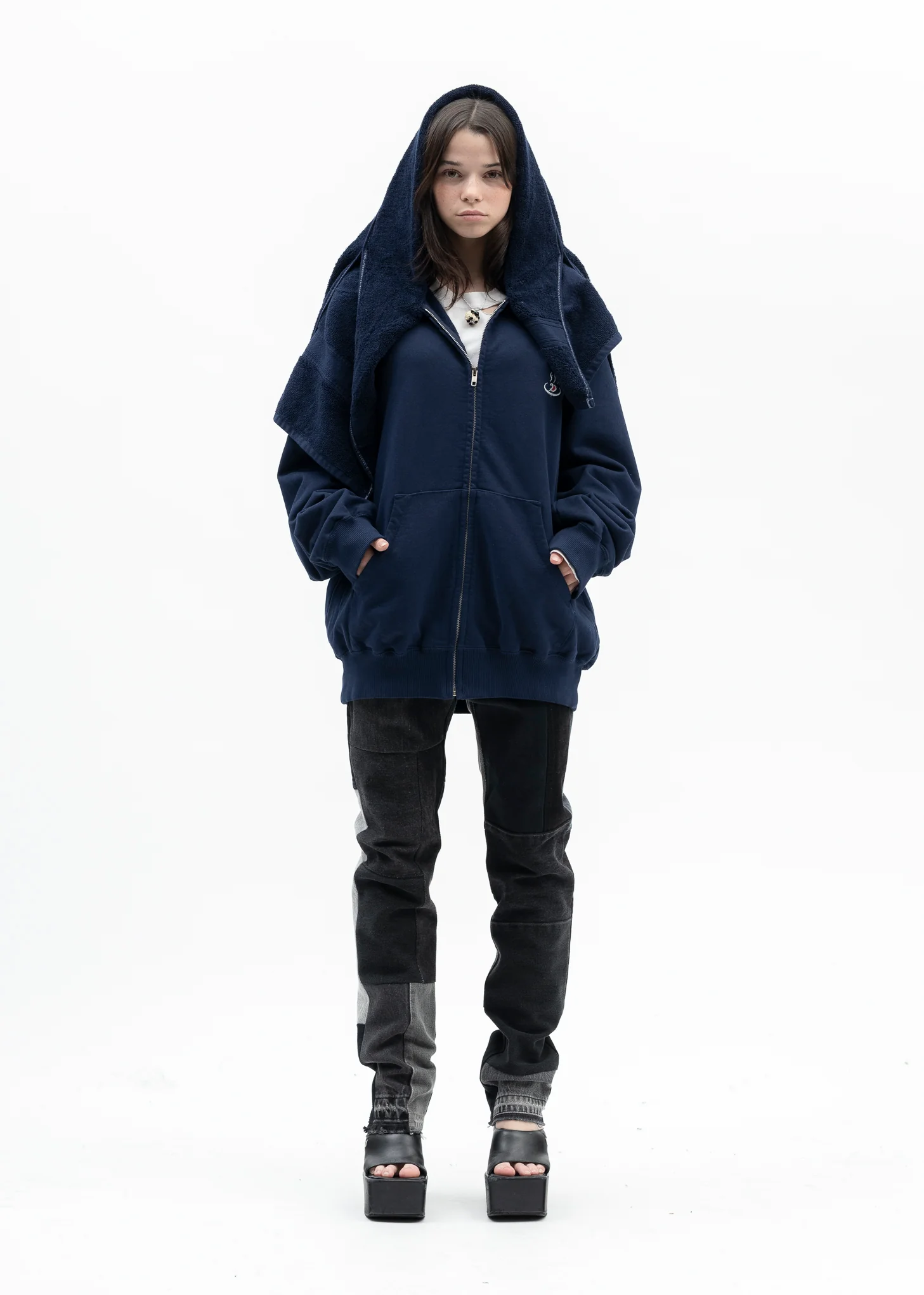 NAVY ONSEN TOWEL HOODIE - Image 5