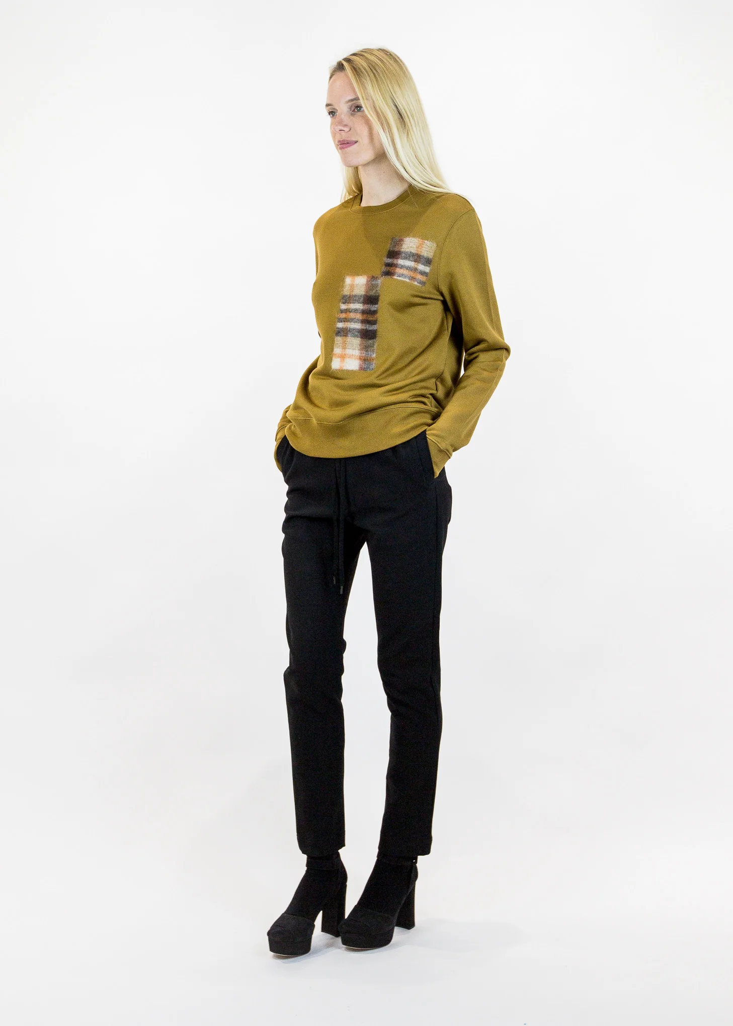 Noah Sweatshirt with Felt Detail - Image 7