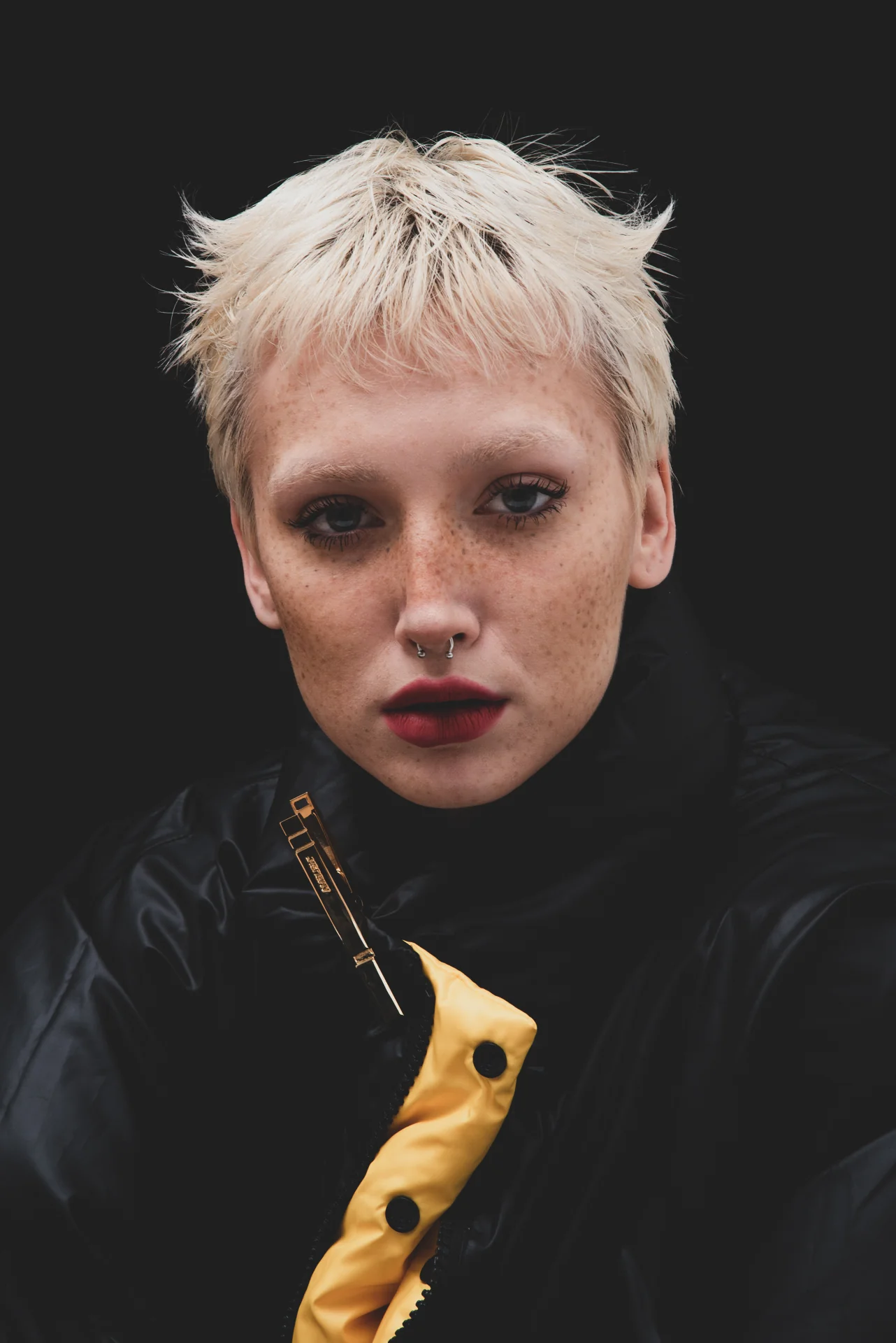 Gold NOBO Clip - Image 5