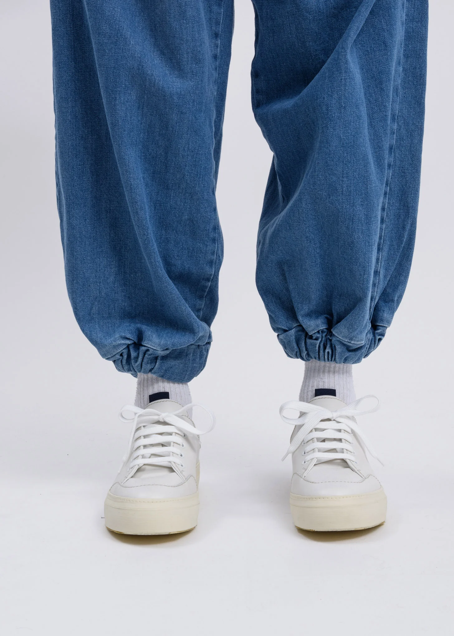 Off White Closed Sabot - Image 2
