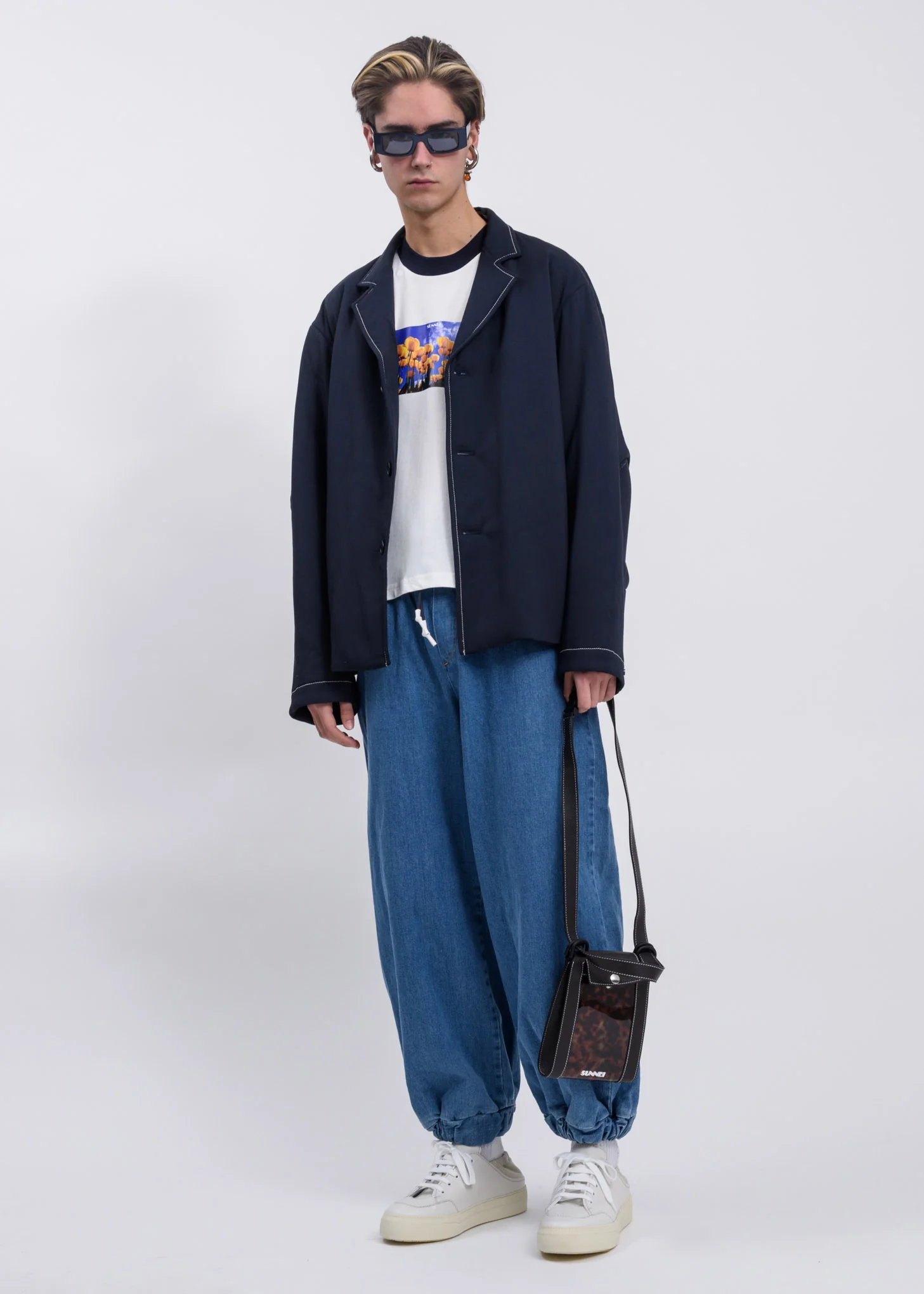 Off White Closed Sabot - Image 4