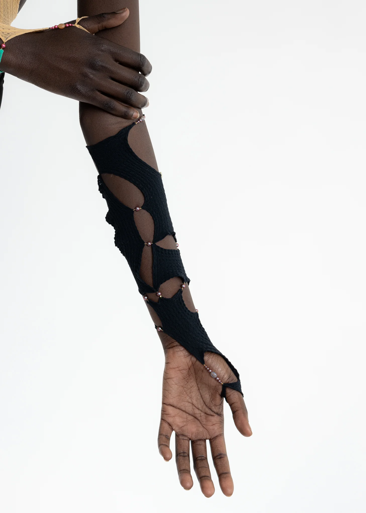 ONYX SINGLE CROPPED ARM SLEEVE - Image 4