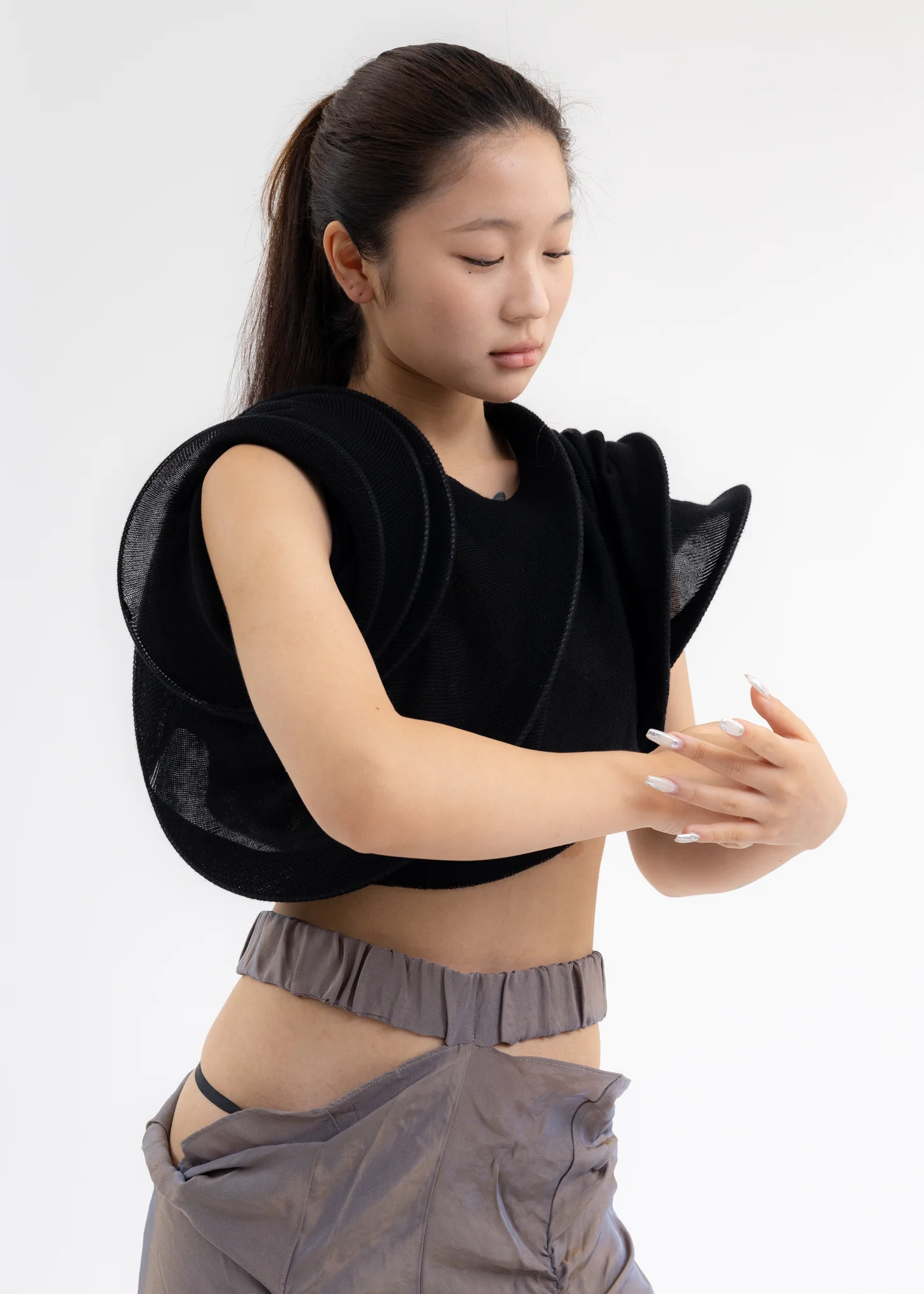 ONYX SPIRAL LONG SLEEVE TOP - Image 3