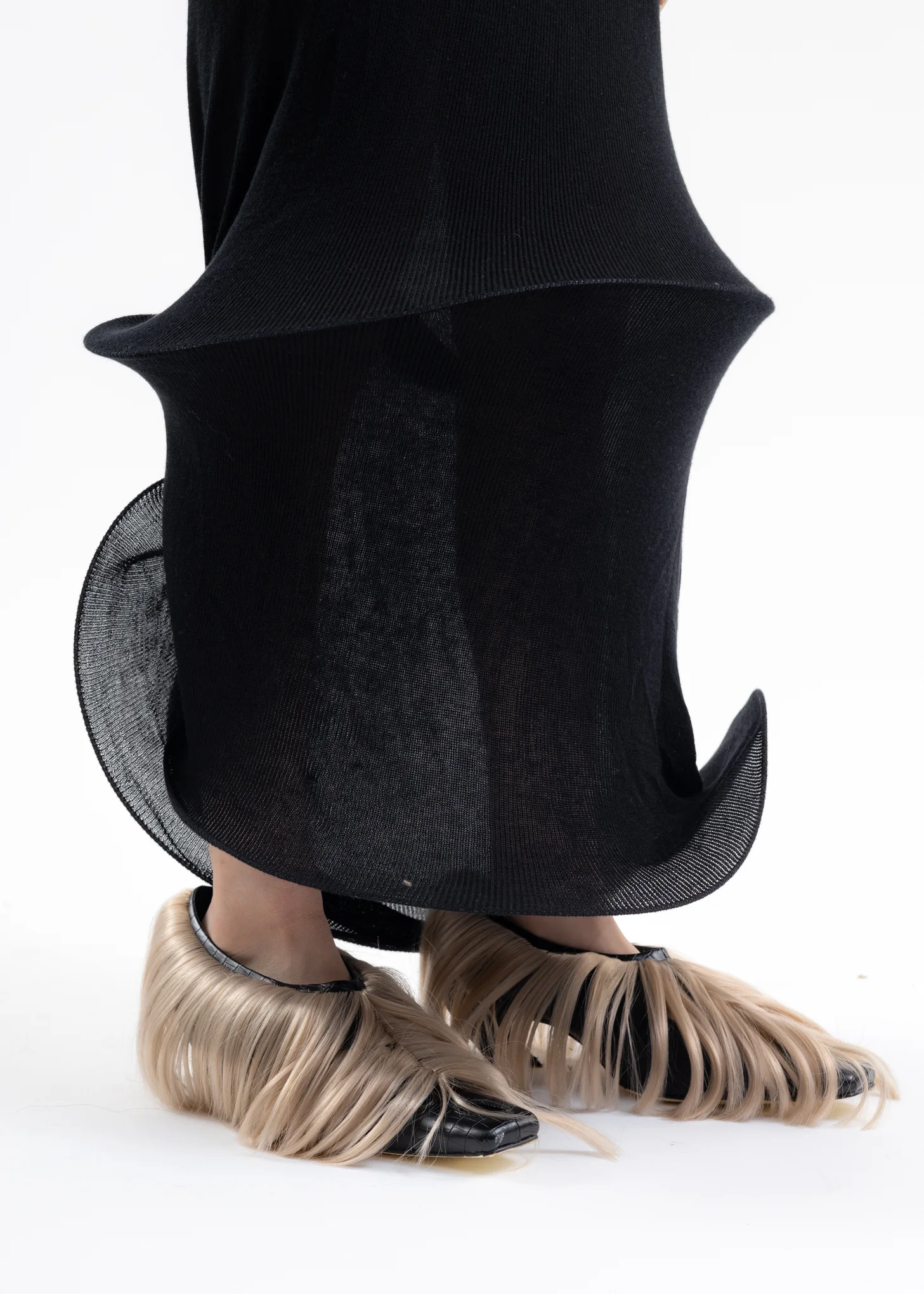 ONYX WITH FICELLE HAIR CUT-OUT HAIRY PUMP HEELS - Image 2