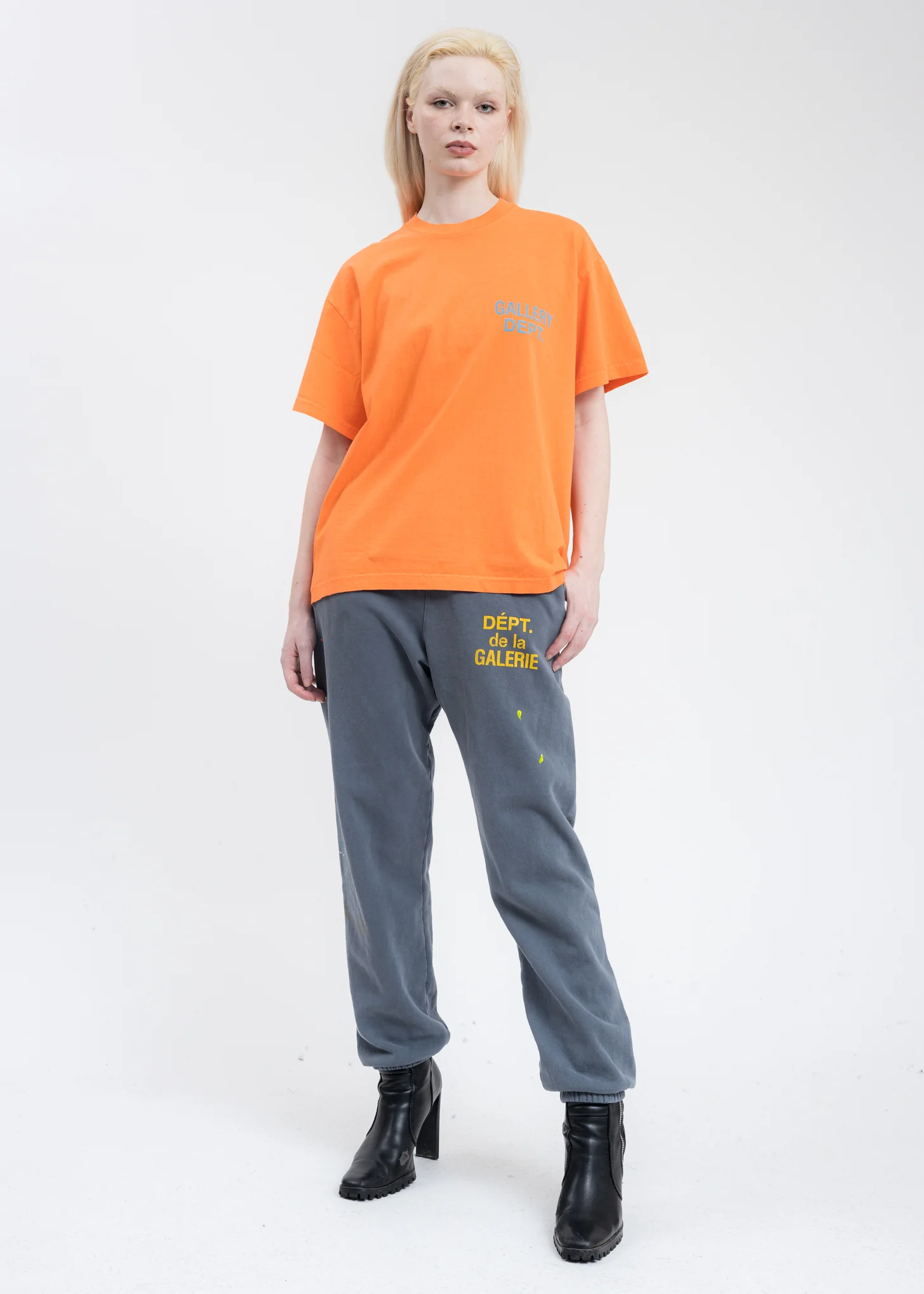 Orange W Turquoise Gallery Dept Logo Vintage Souvenir Tee - Image 5