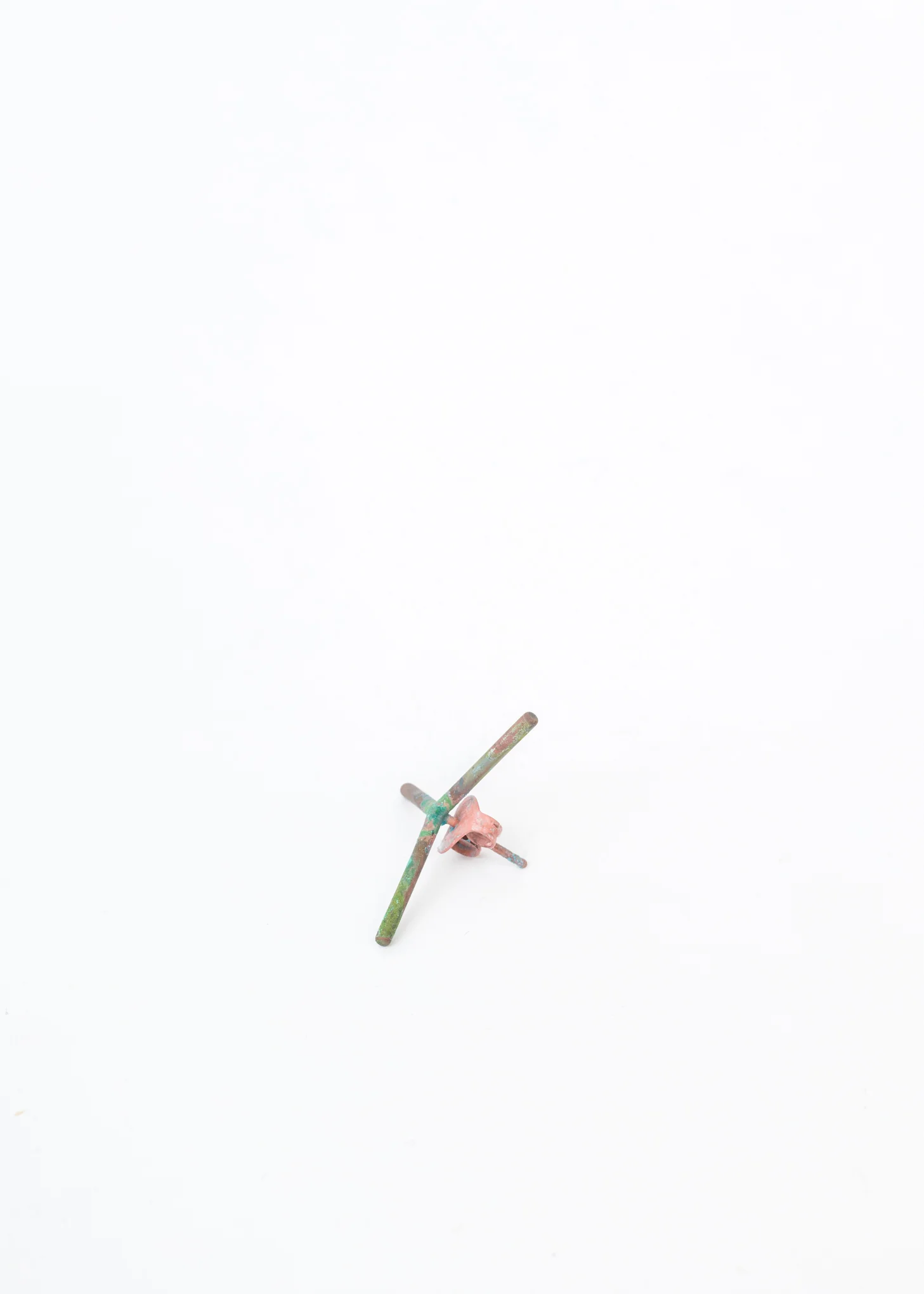OXIDIZED COPPER MINI Y EARRING - Single - Image 4