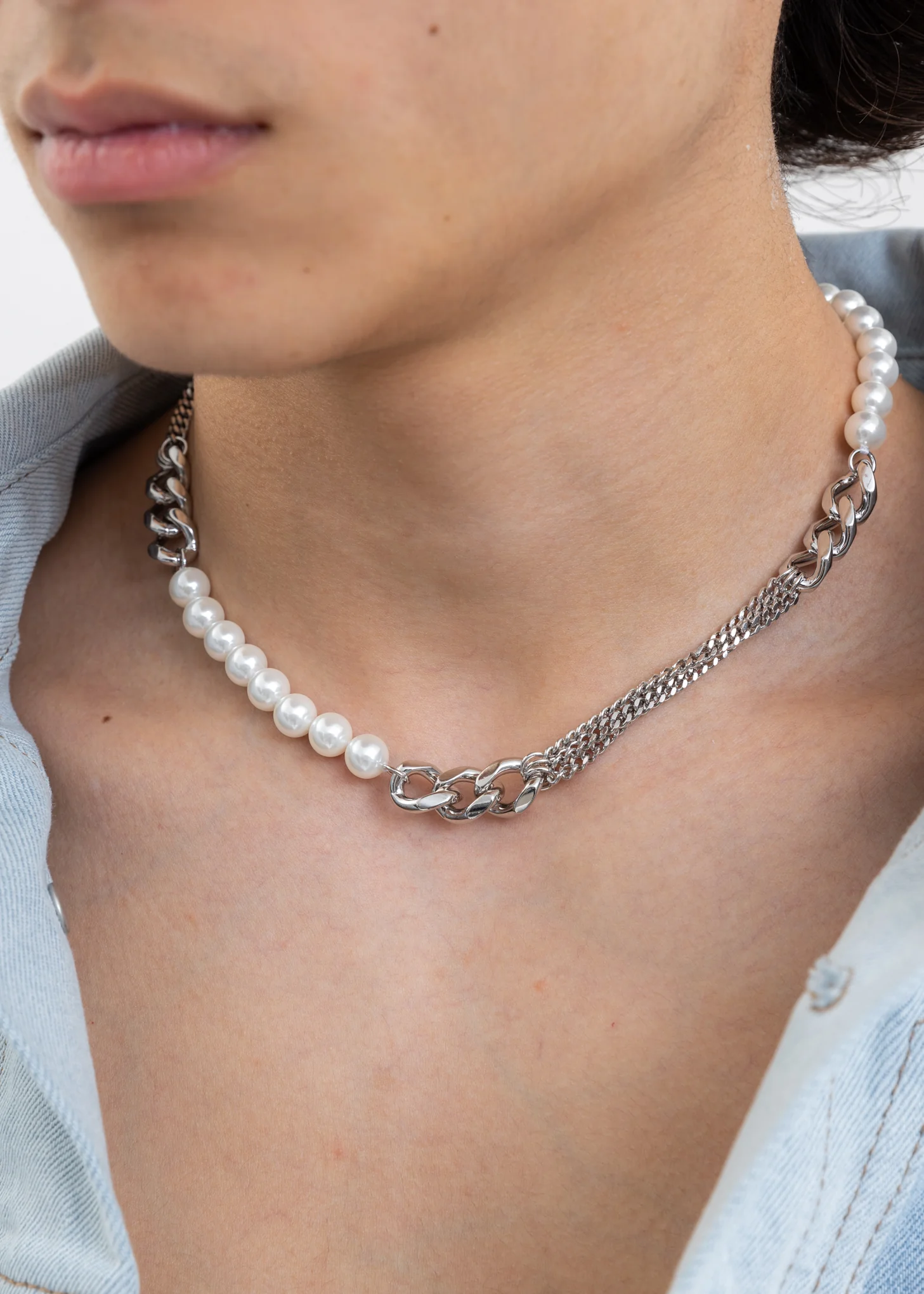 Pearl And Mix Chains Cuba Lock Necklace - Image 3