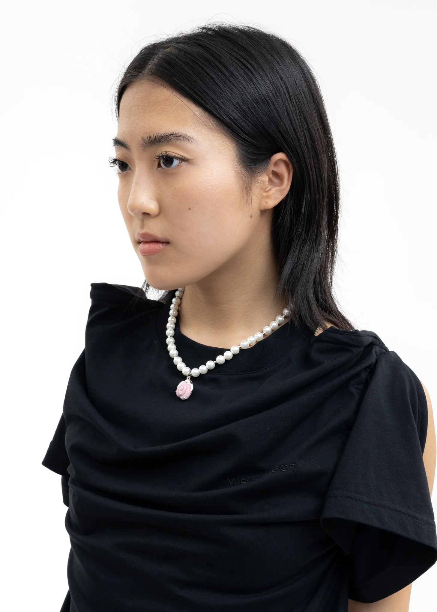 Pearl And Pink Velvet Rose Necklace - Image 5