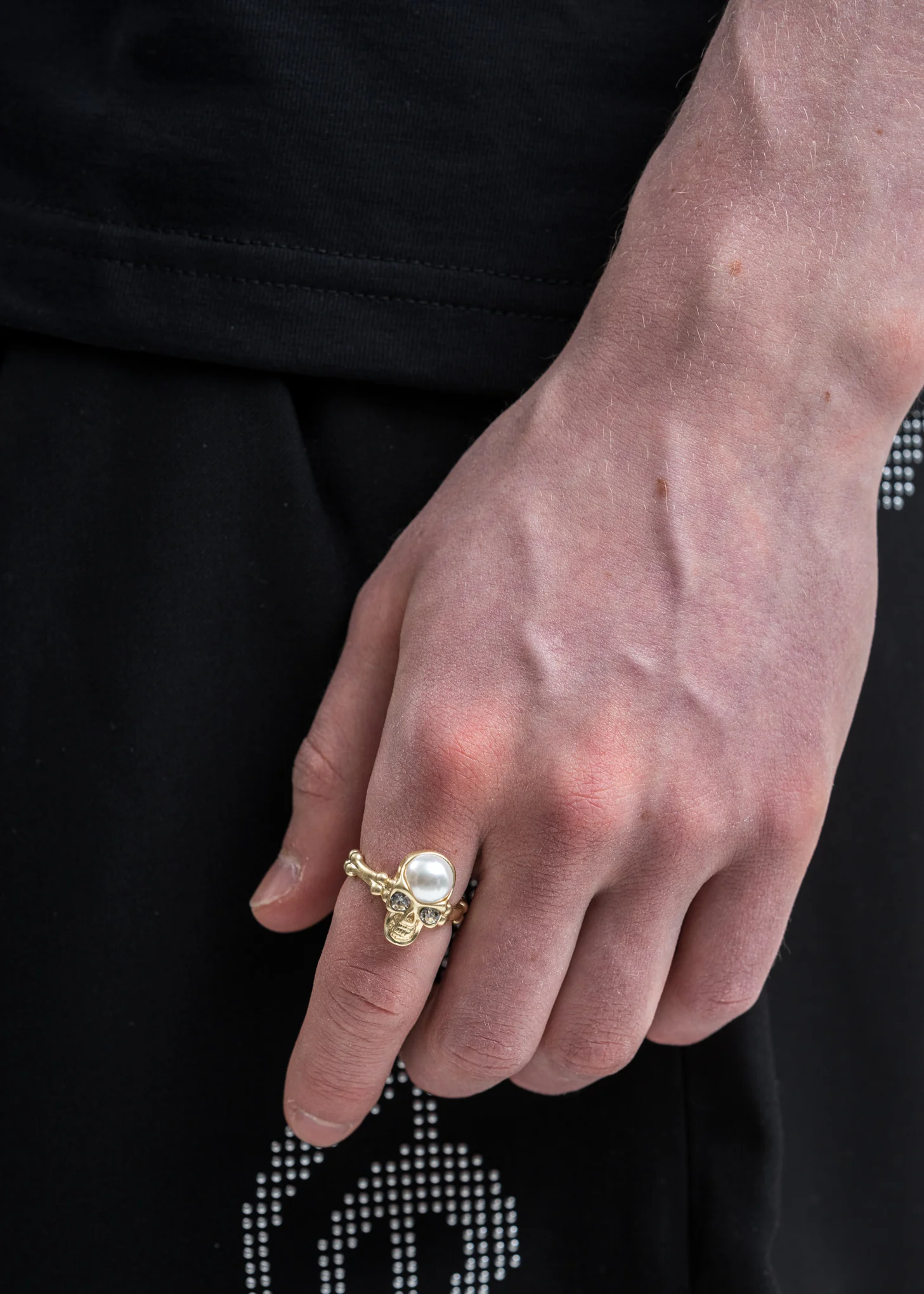 Pearl And Skull Ring - Image 2
