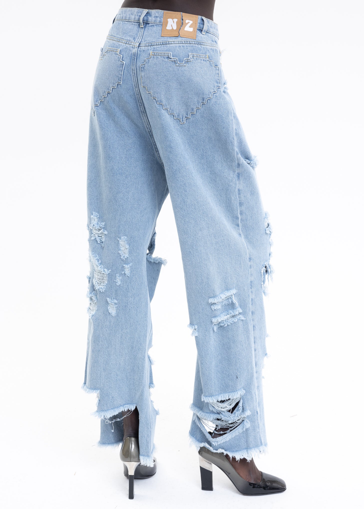 PIXEL HEART LIGHT WASH DENIM RAGGED JEANS - Image 2