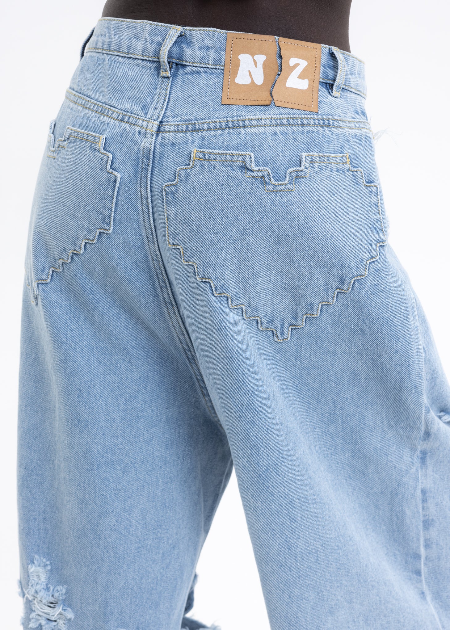 PIXEL HEART LIGHT WASH DENIM RAGGED JEANS - Image 5