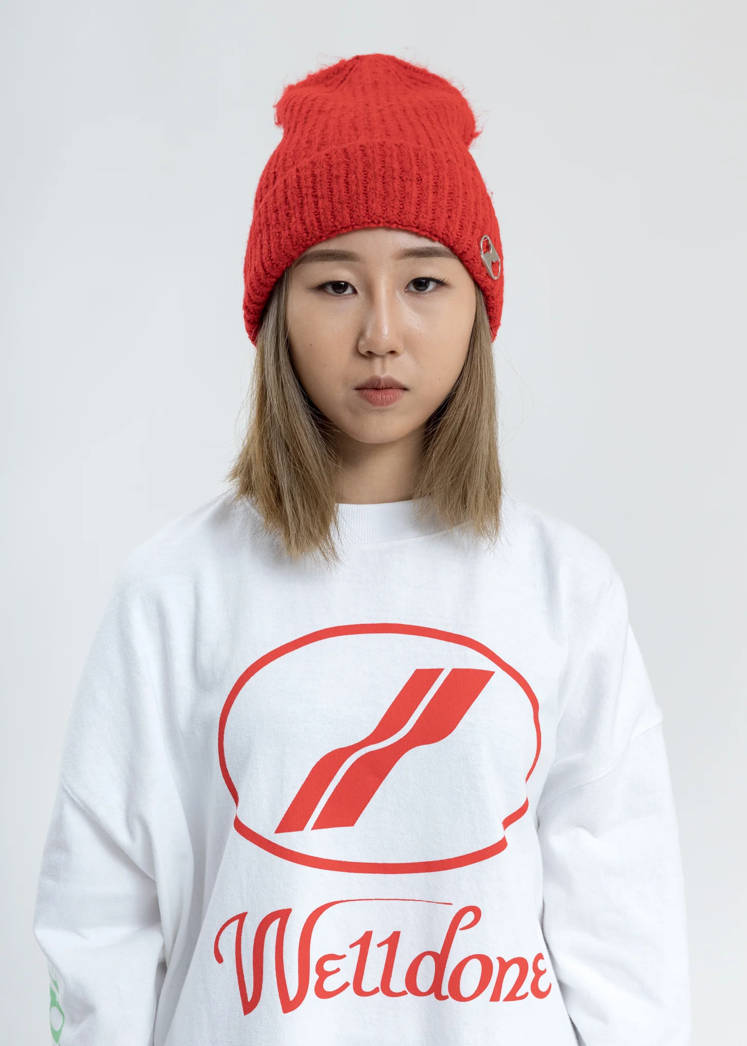 Red Embroidered Metal Logo Long Beanie - Image 2