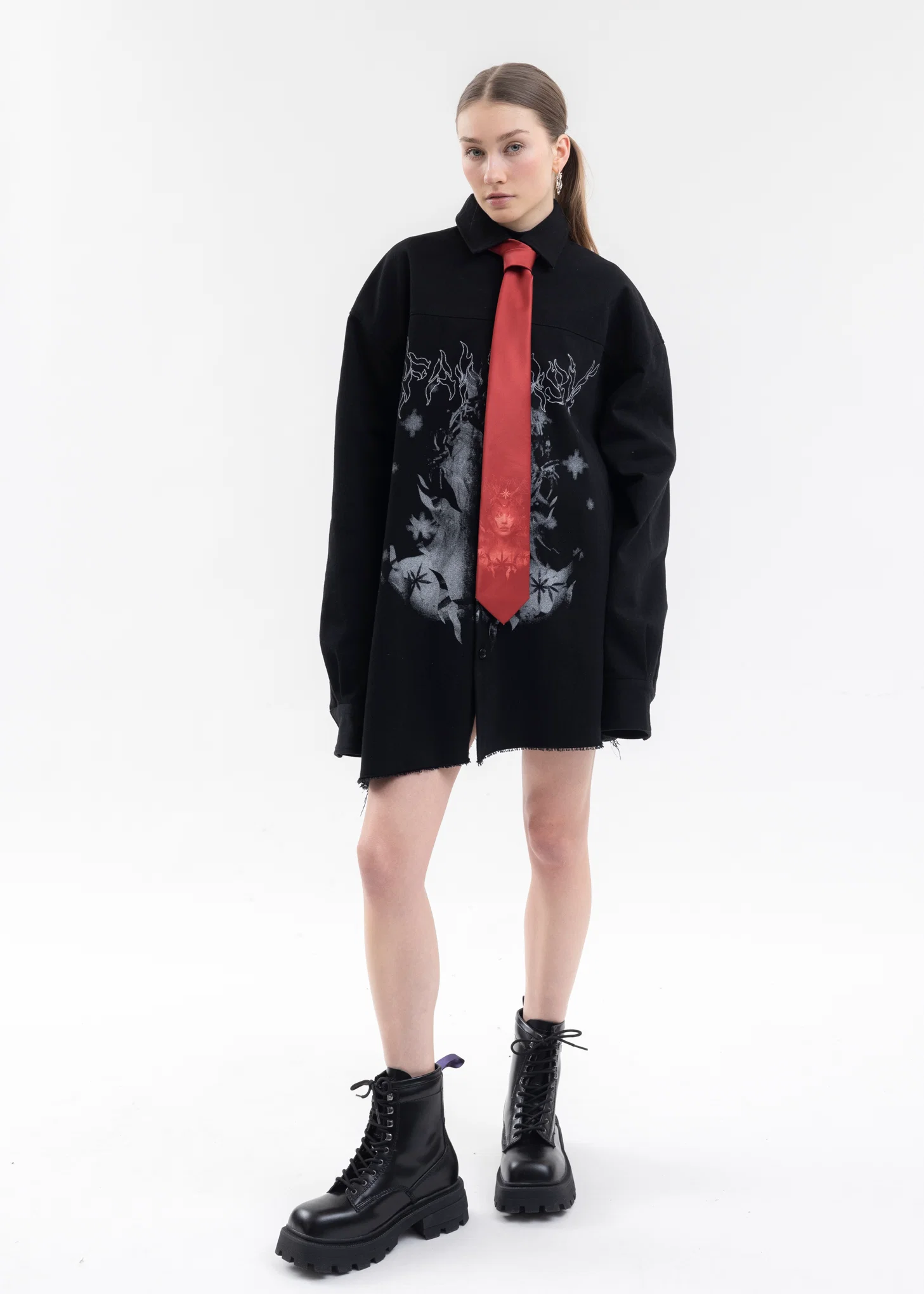 RED FANTASY GIRL TIE - Image 3