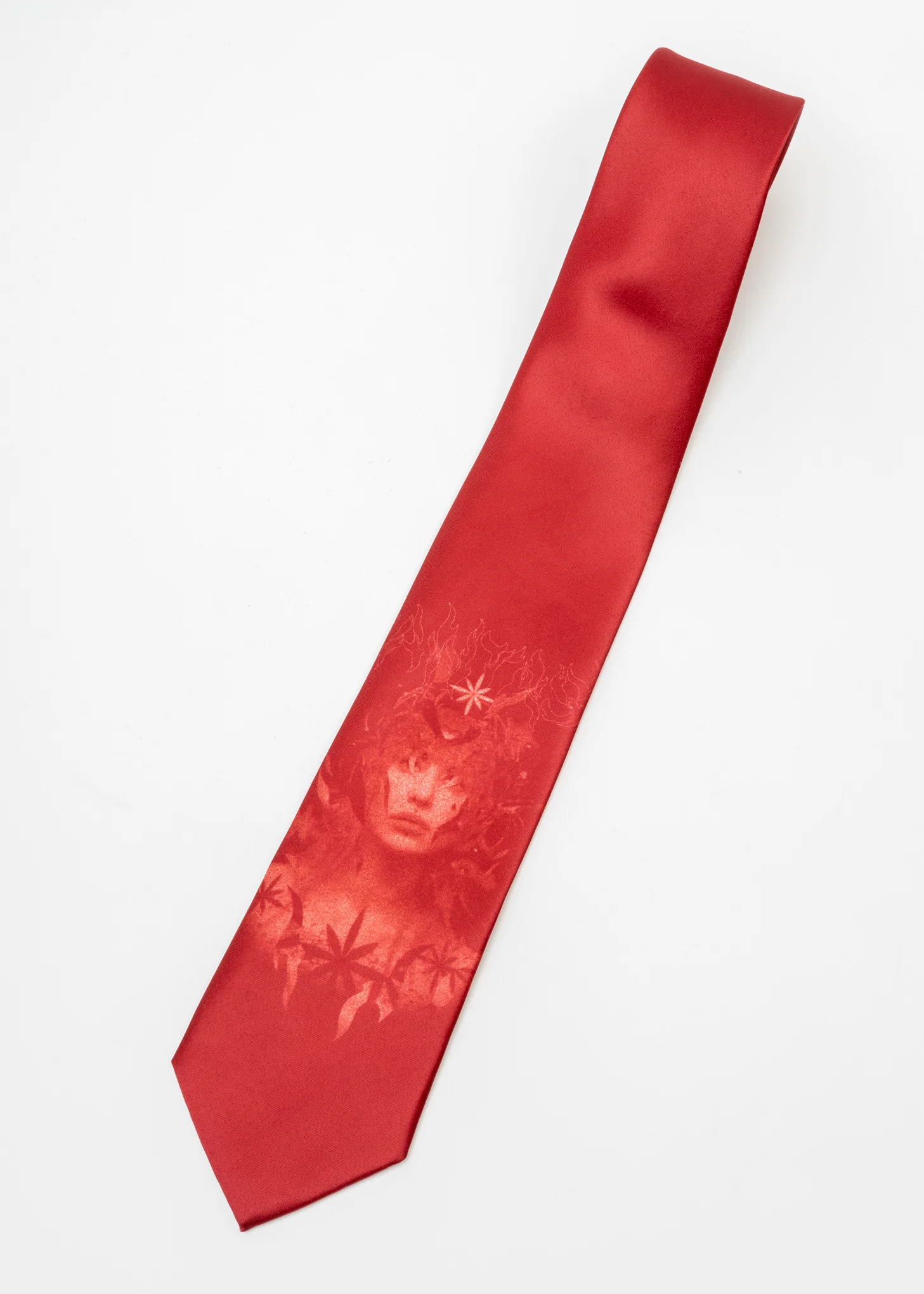 RED FANTASY GIRL TIE - Image 6
