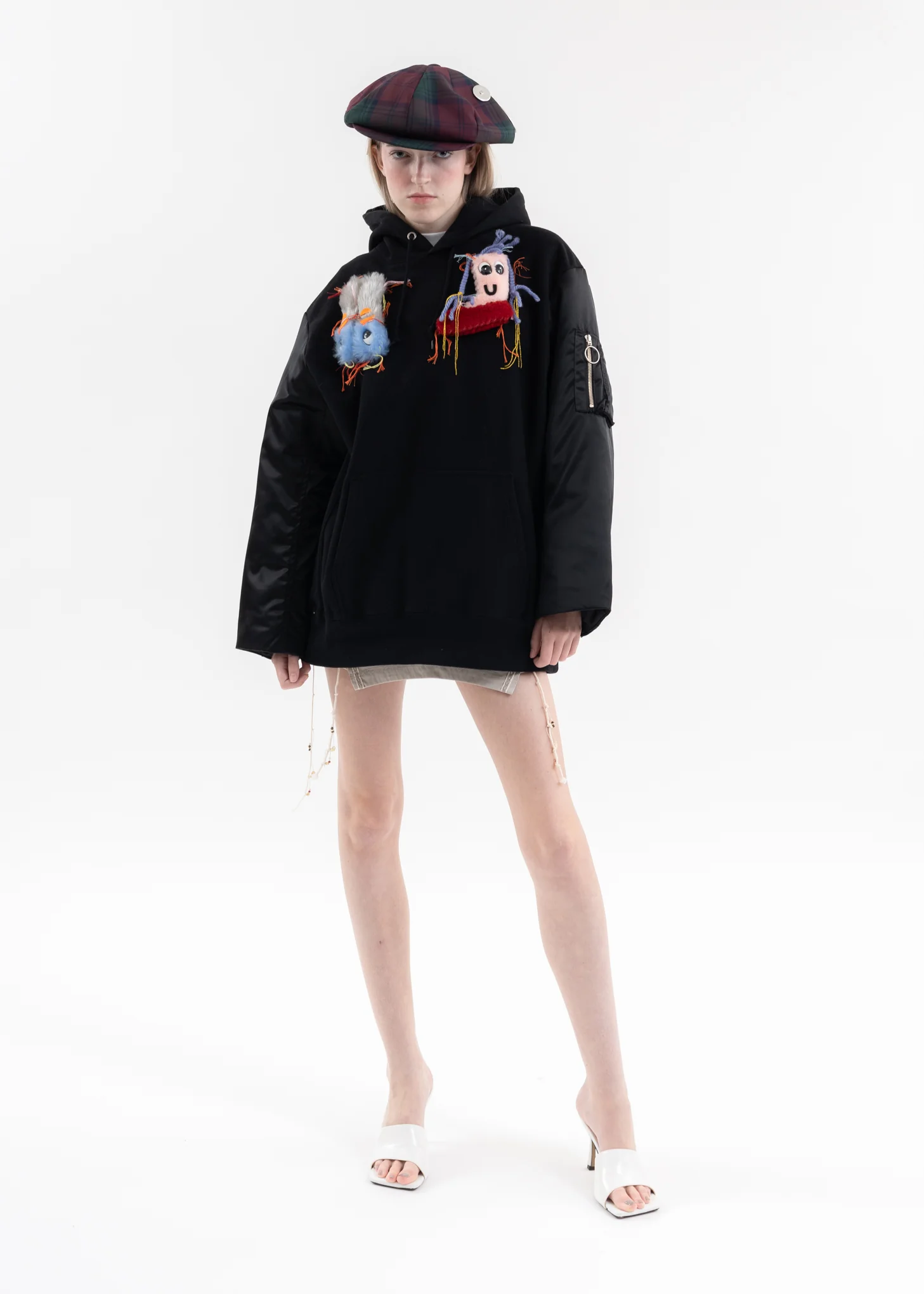 Red/Green Tartan Check Metal Badges Casquette KIDILL × CA4LA Collaboration - Image 5