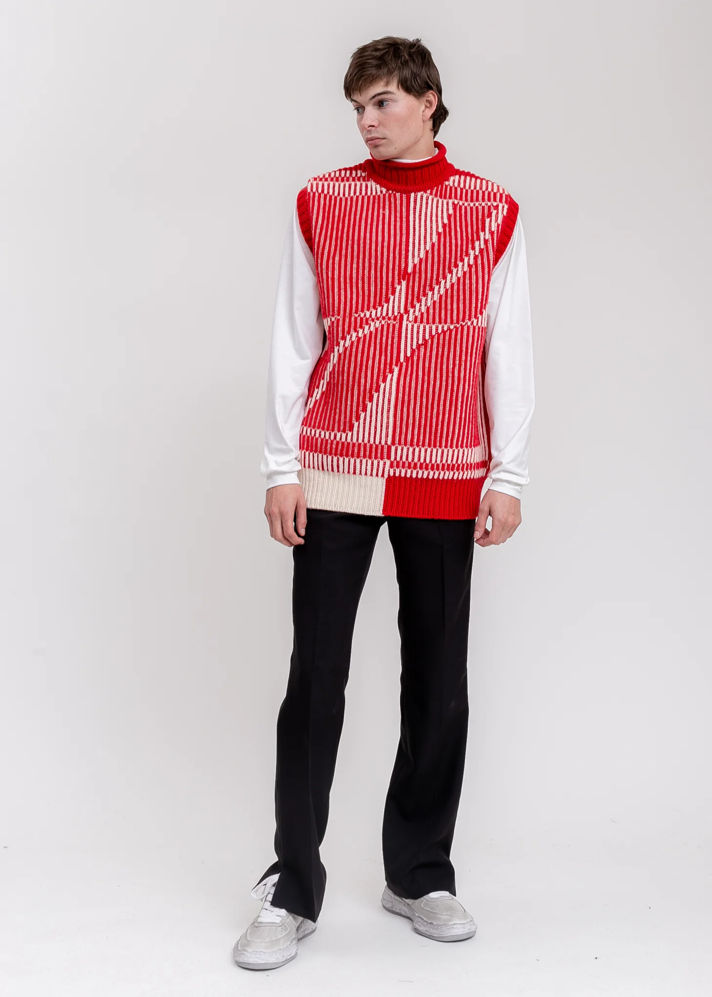 Red Magnified Logo Jacquard Vest - Image 5