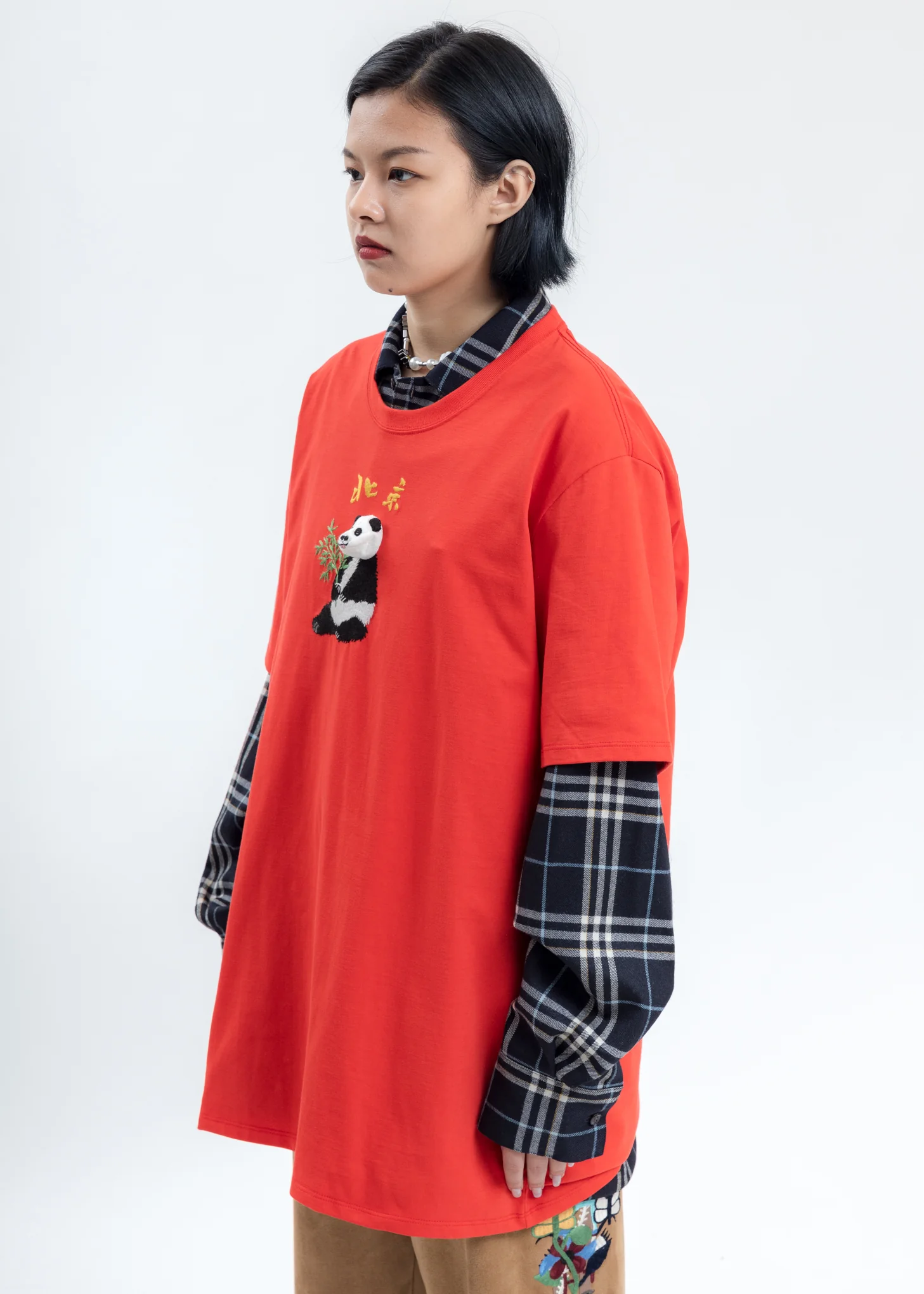 Red Puppet Animal Embroidery T-Shirt - Image 3