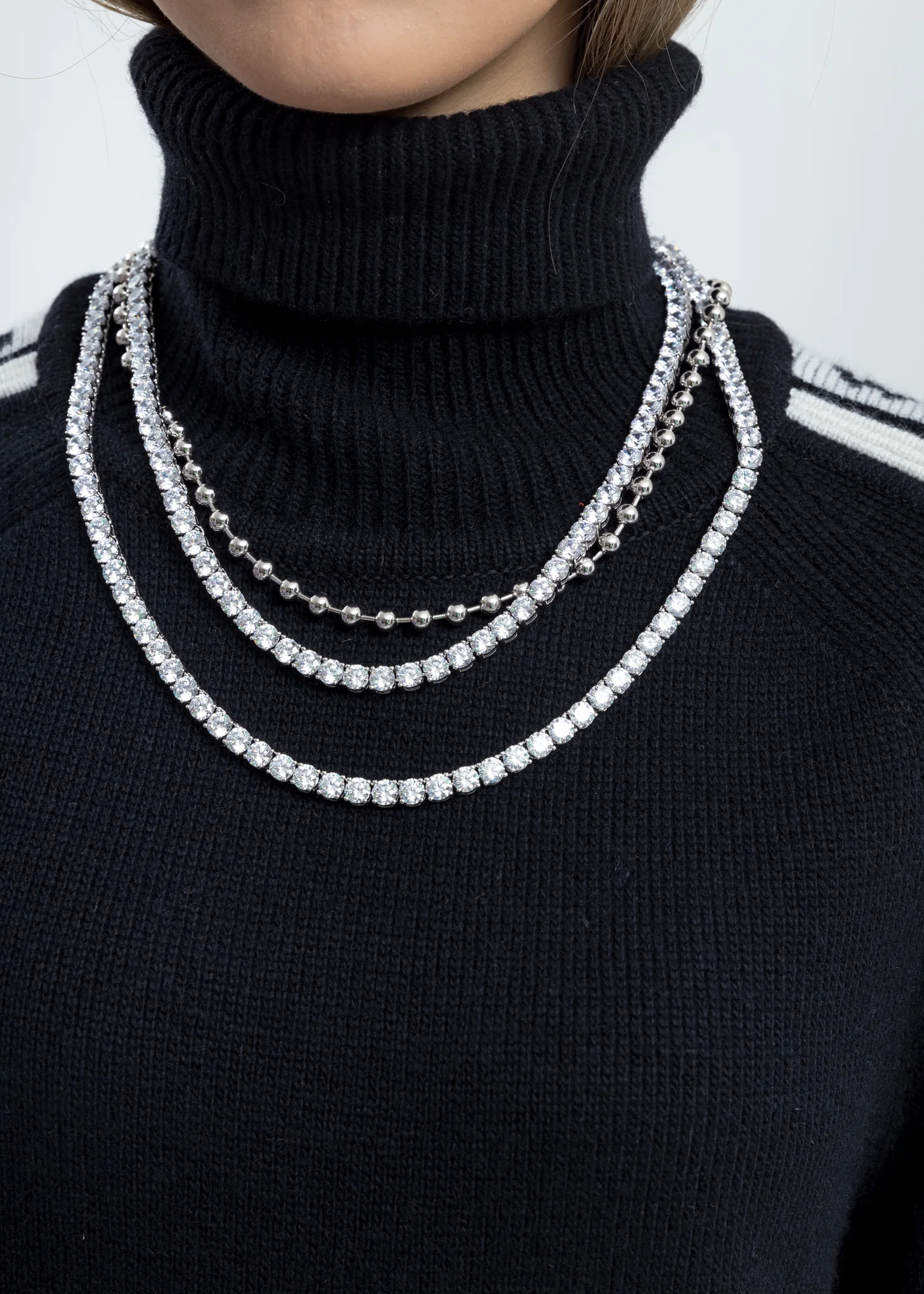 Rhinestone And Ball Link Necklace - Image 2