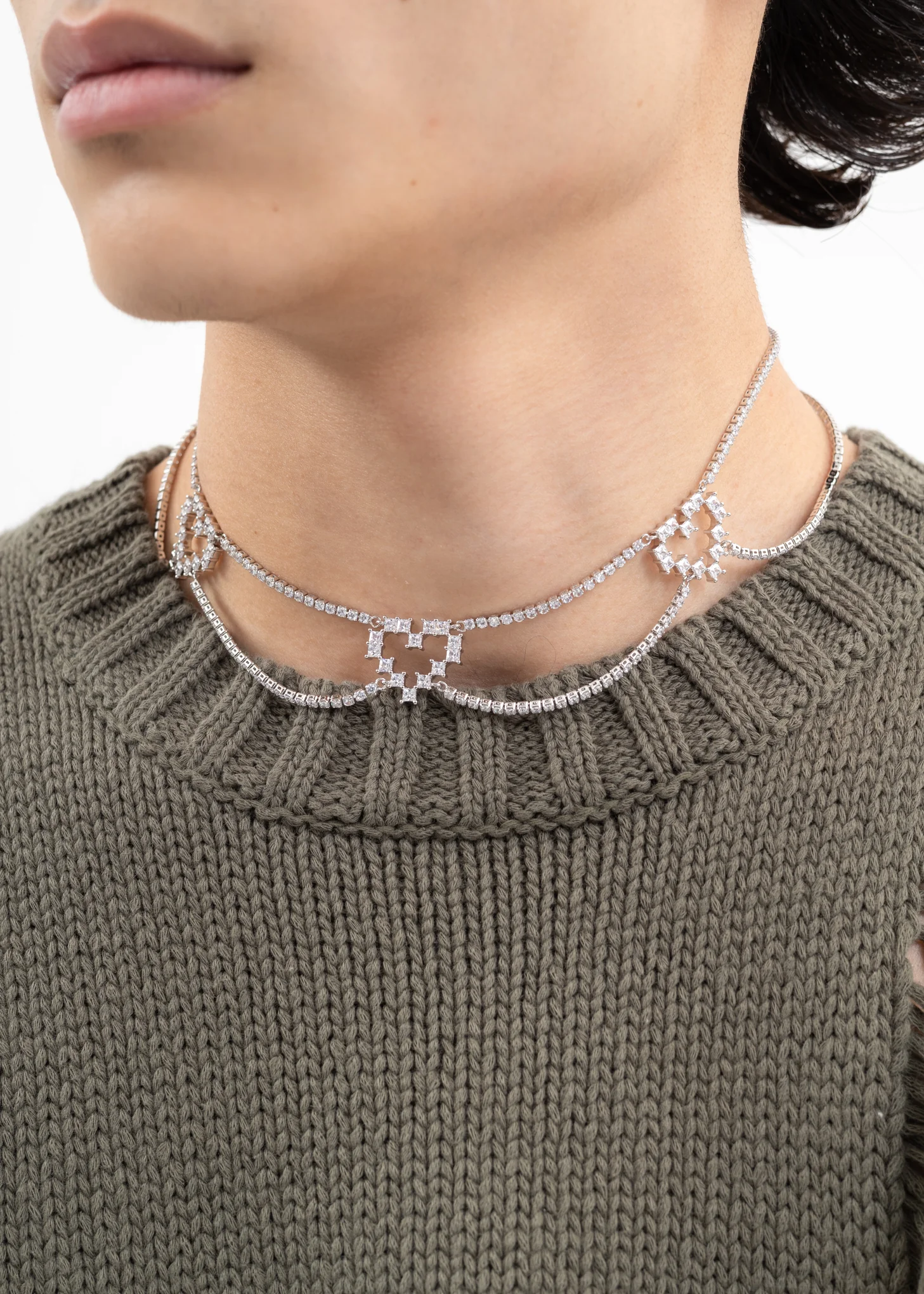 Rhinestone Three Hearts Necklace - Image 2