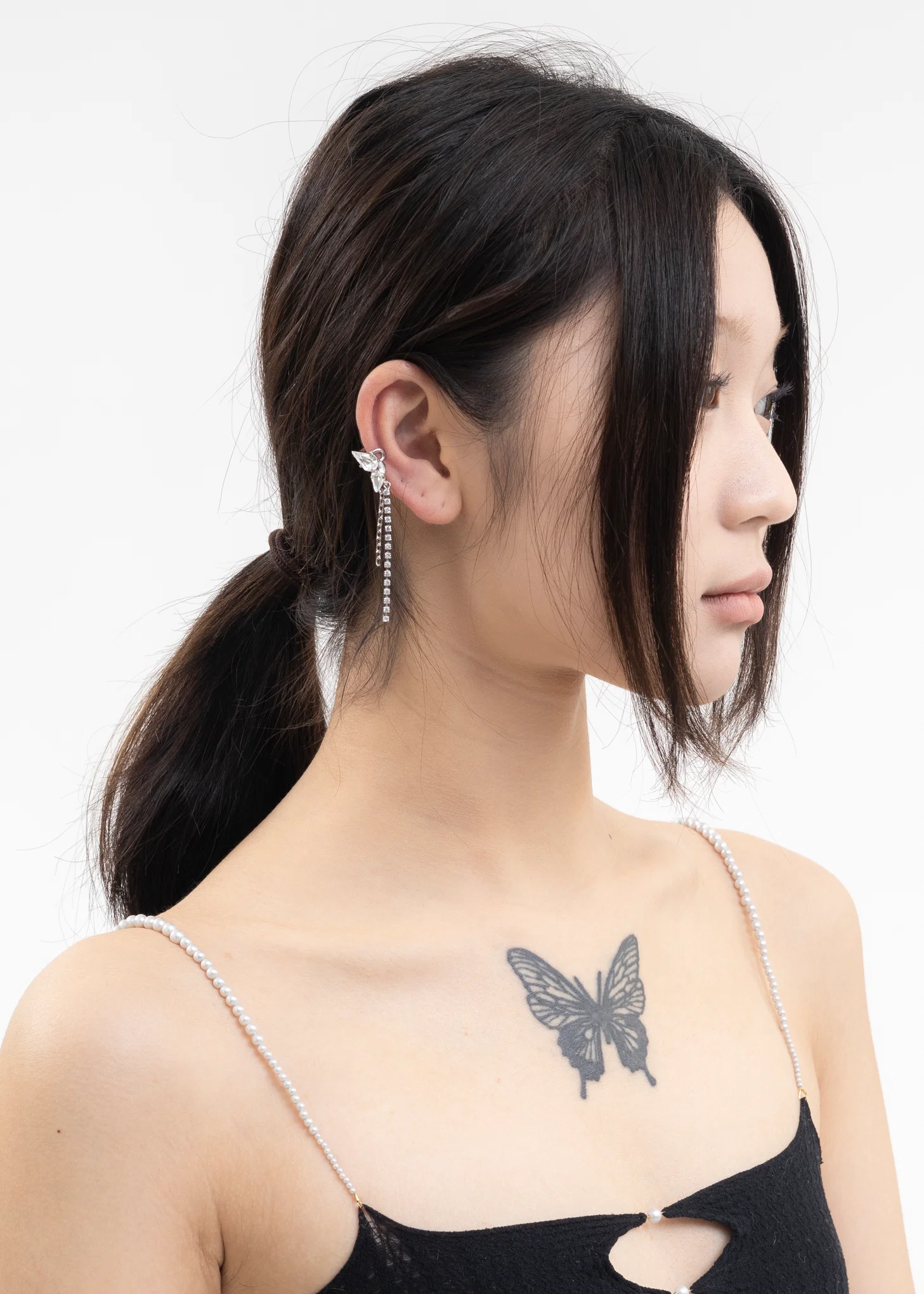 Rhinestone Wing And Chains Ear Cuff -Single - Image 2