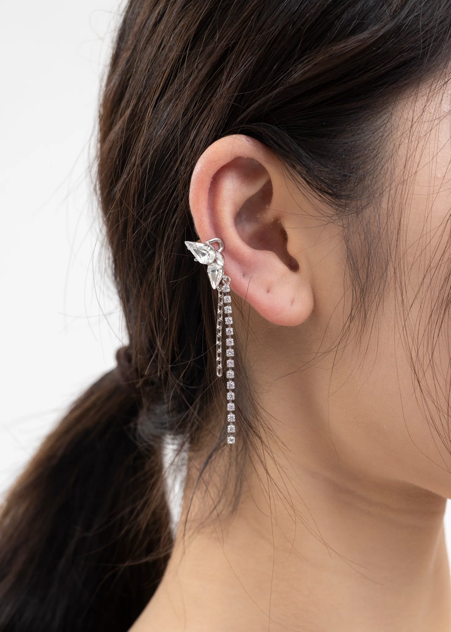 Rhinestone Wing And Chains Ear Cuff -Single - Image 3