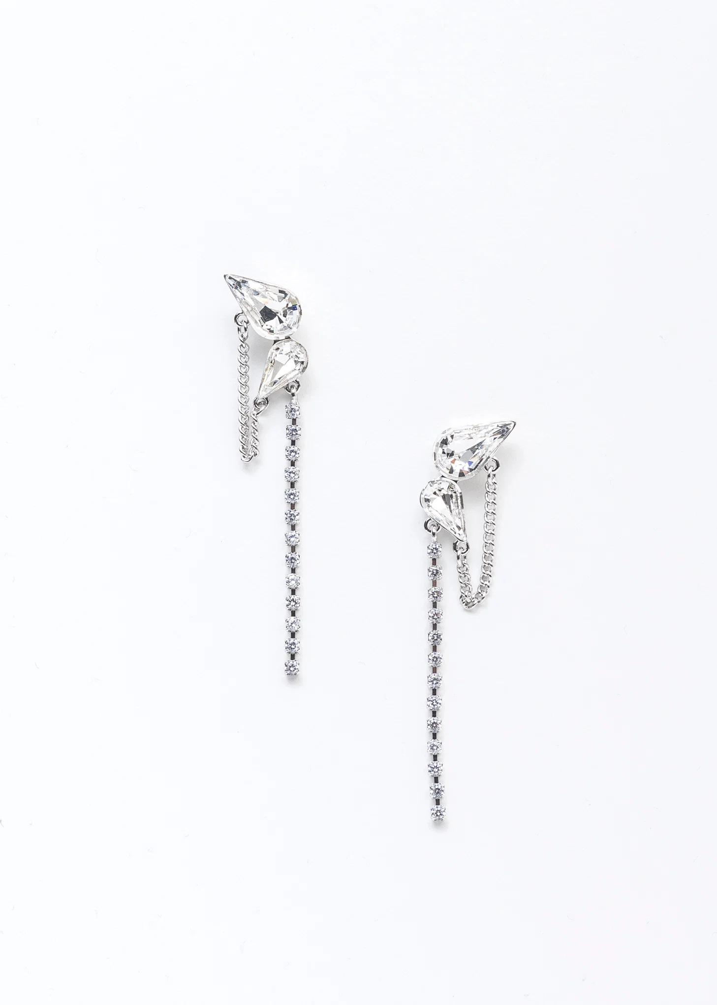 Rhinestone Wing And Chains Earring -Single