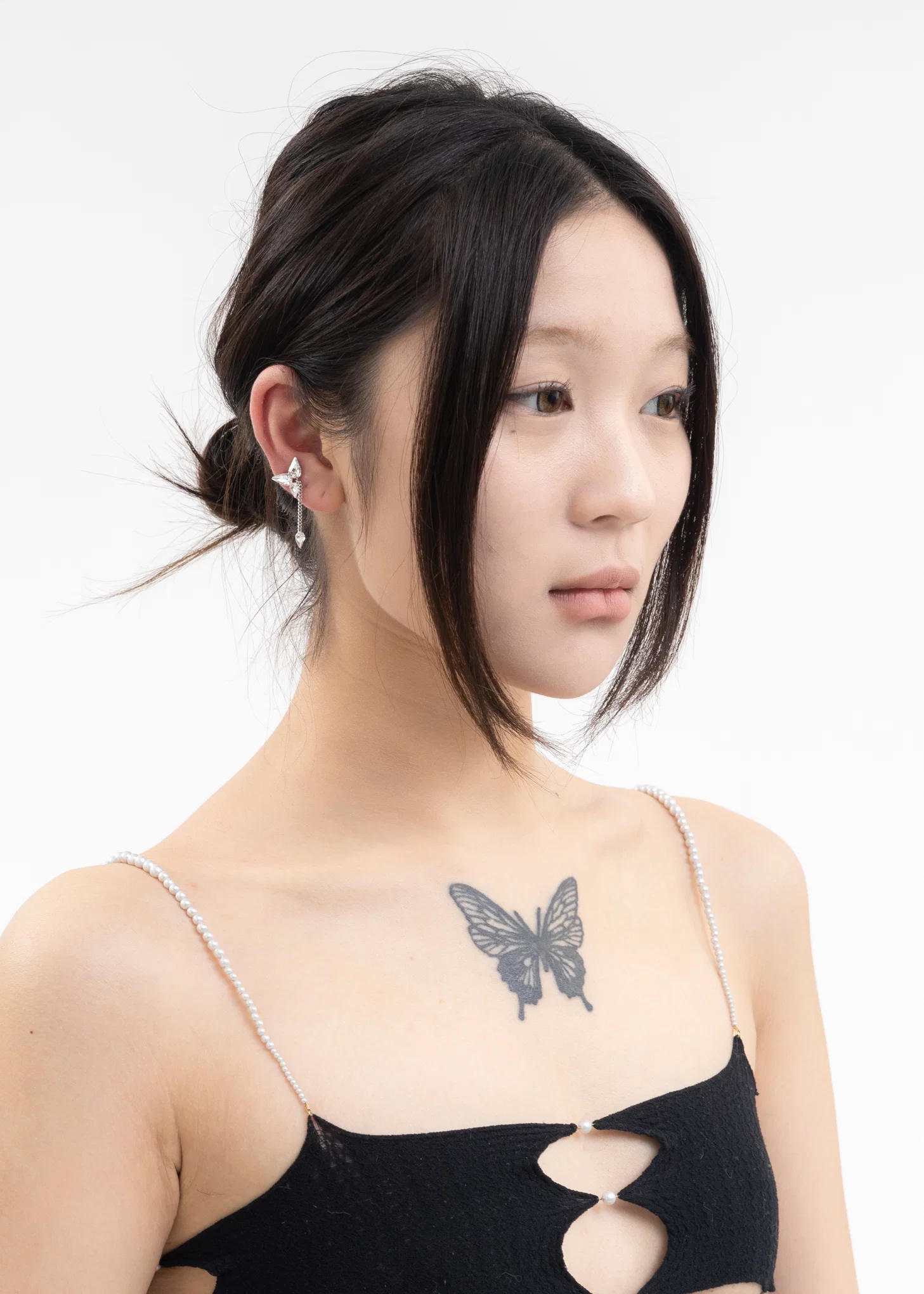 Rhinestone Wing/ Chain Earring -Single - Image 2