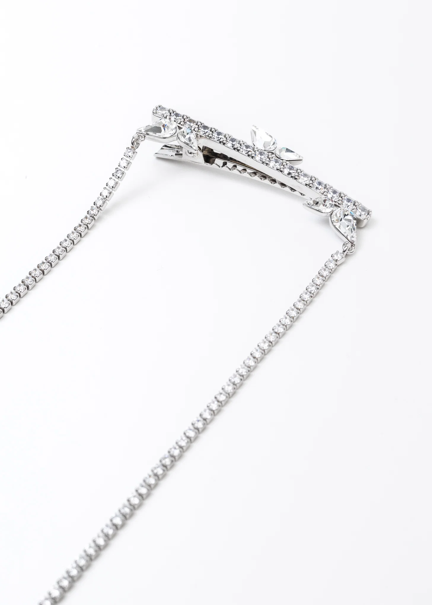 Rhinestone Wings And Chains Hair Pin - Image 6