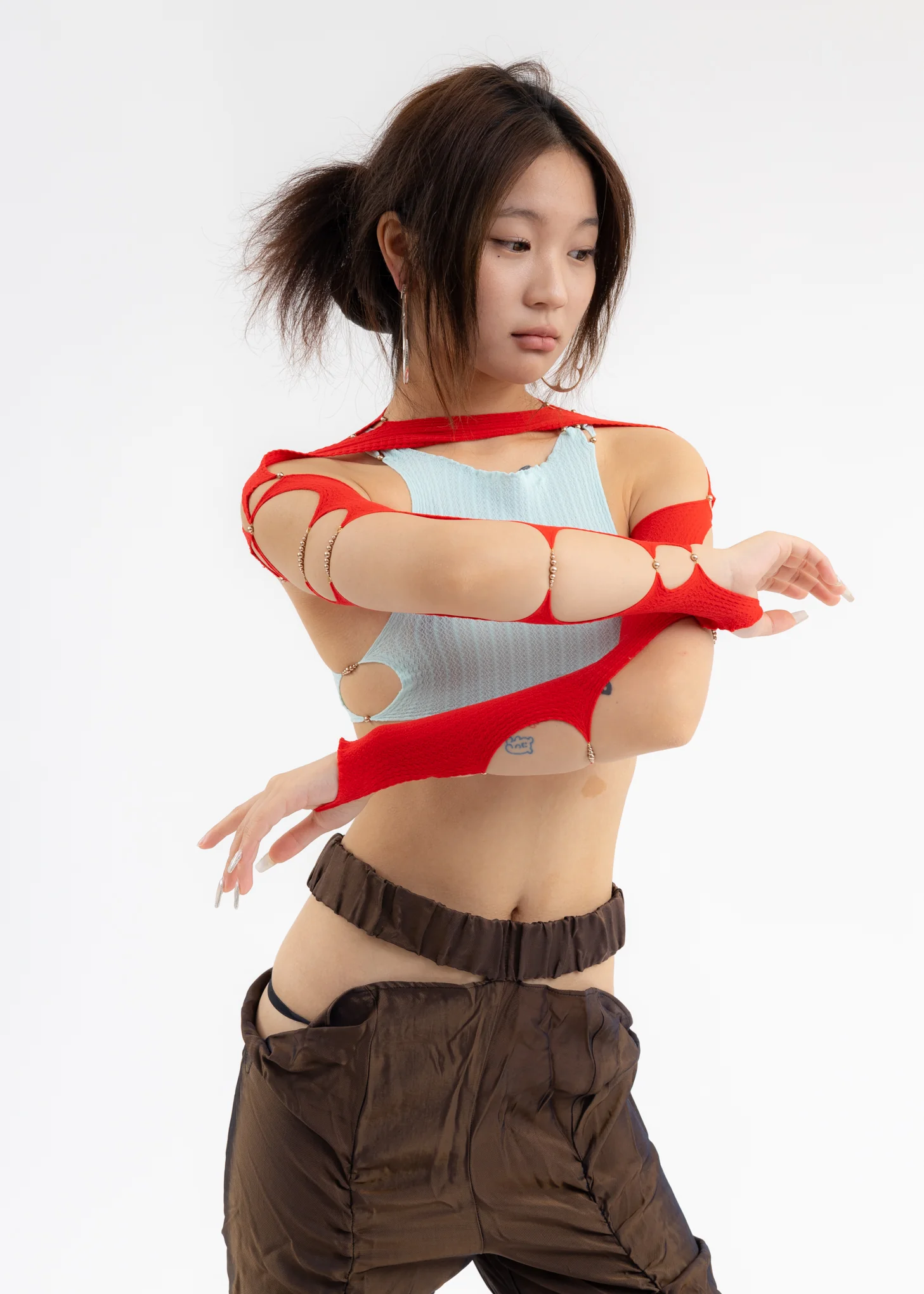 RUBY CUT-OUT SLEEVES - Image 2