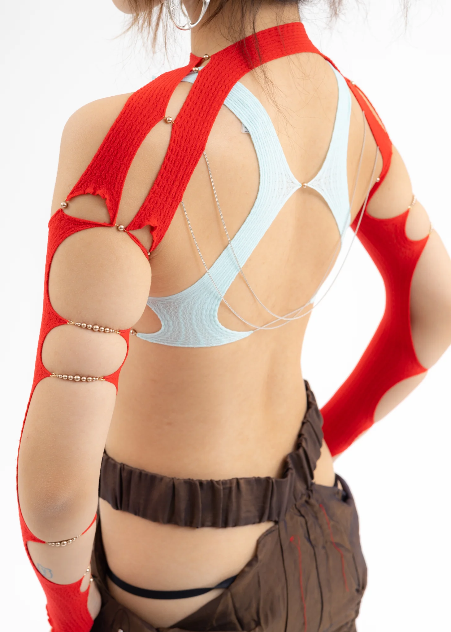 RUBY CUT-OUT SLEEVES - Image 3